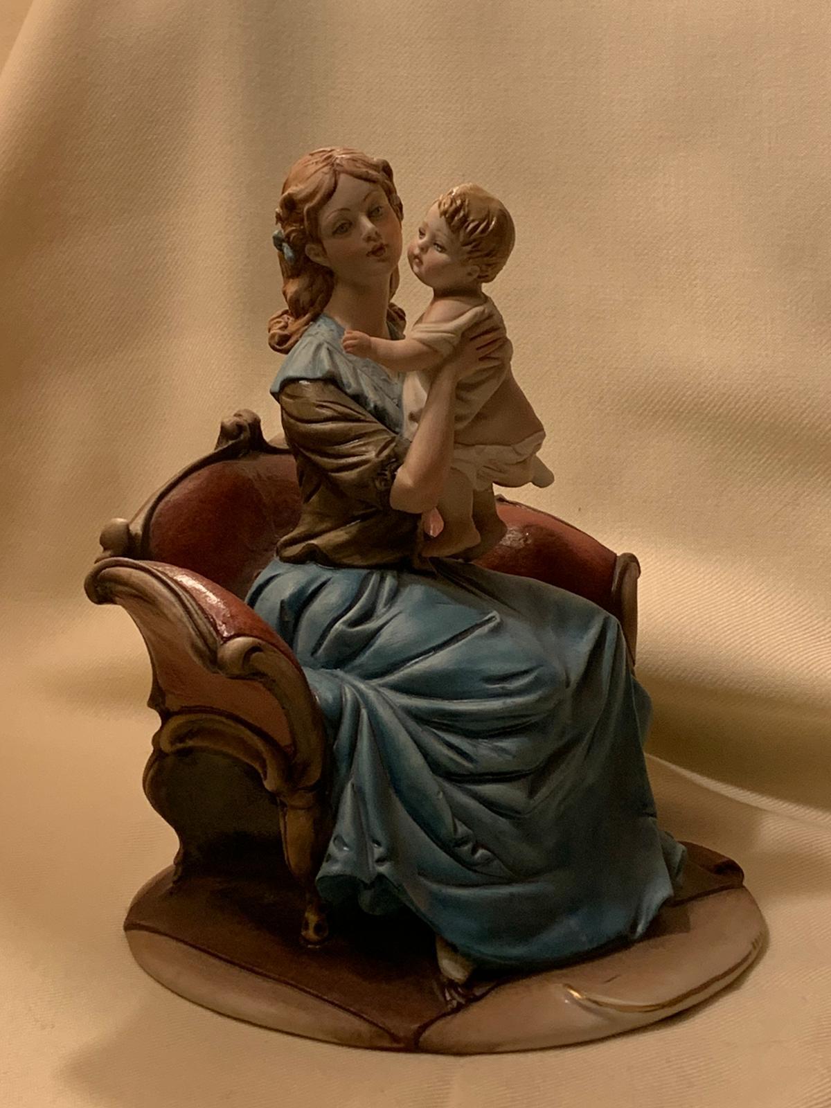 Porcelain Madonna Con Bambino, Statuetta Di Bruno Merli in Porcellana Capodimonte For Sale