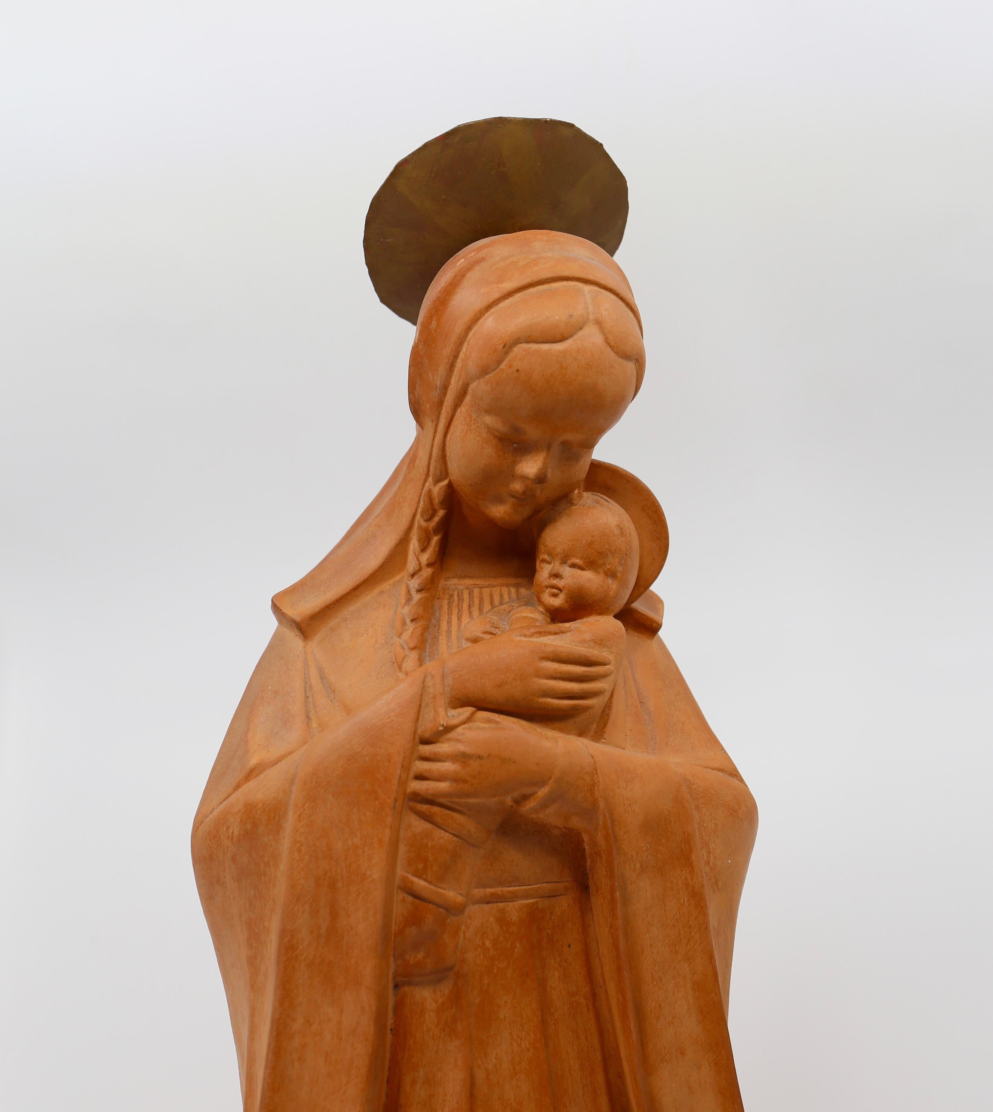 Madonna with Child Terracotta Sculpture For Sale 4
