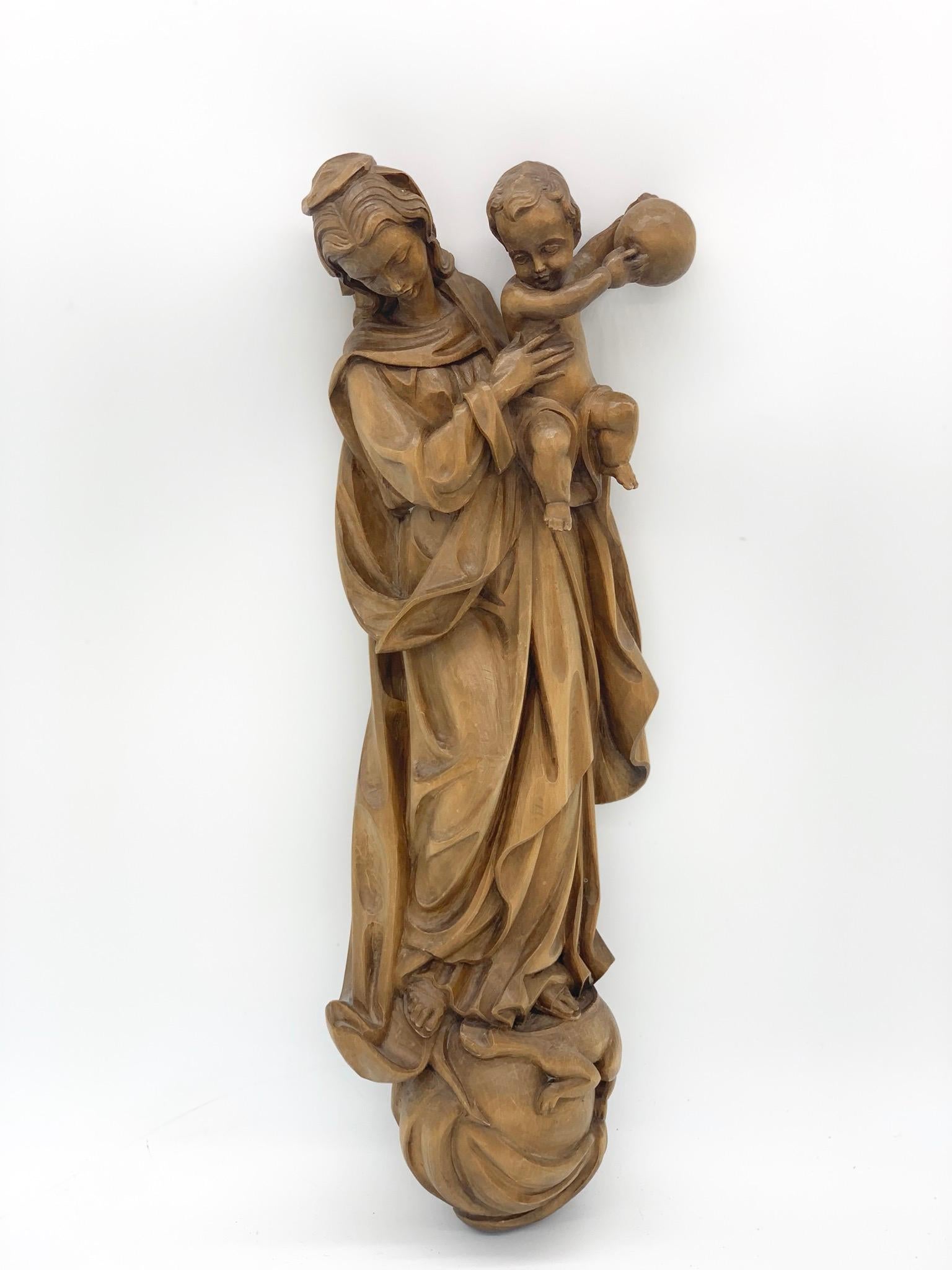 Baroque Madonna with Child Wall Sculpture Beautiful Woodwork, 20th Century For Sale