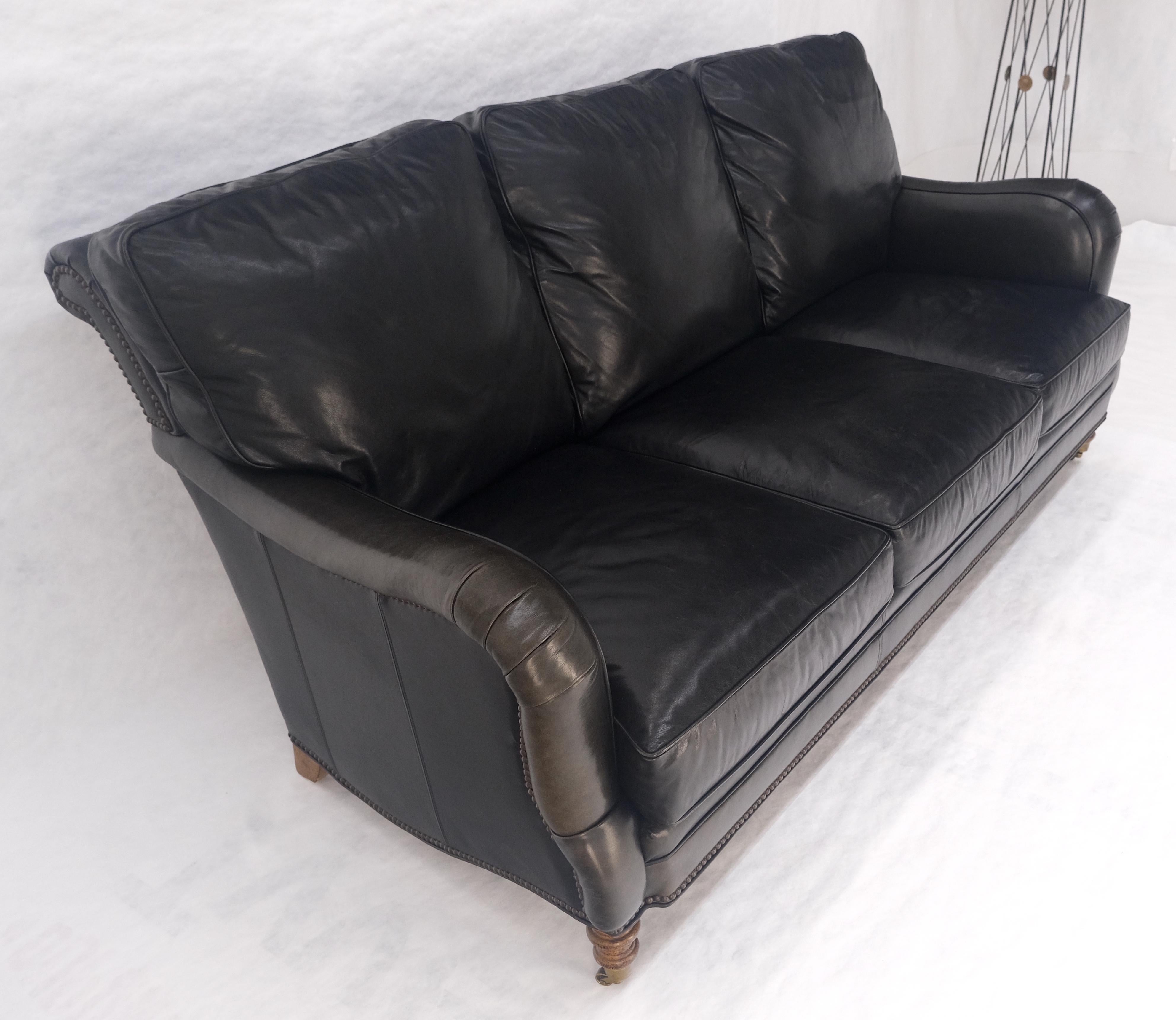 Divano Madrid Hartwell in pelle nera di Wesley Hall MINT! In condizioni buone in vendita a Rockaway, NJ