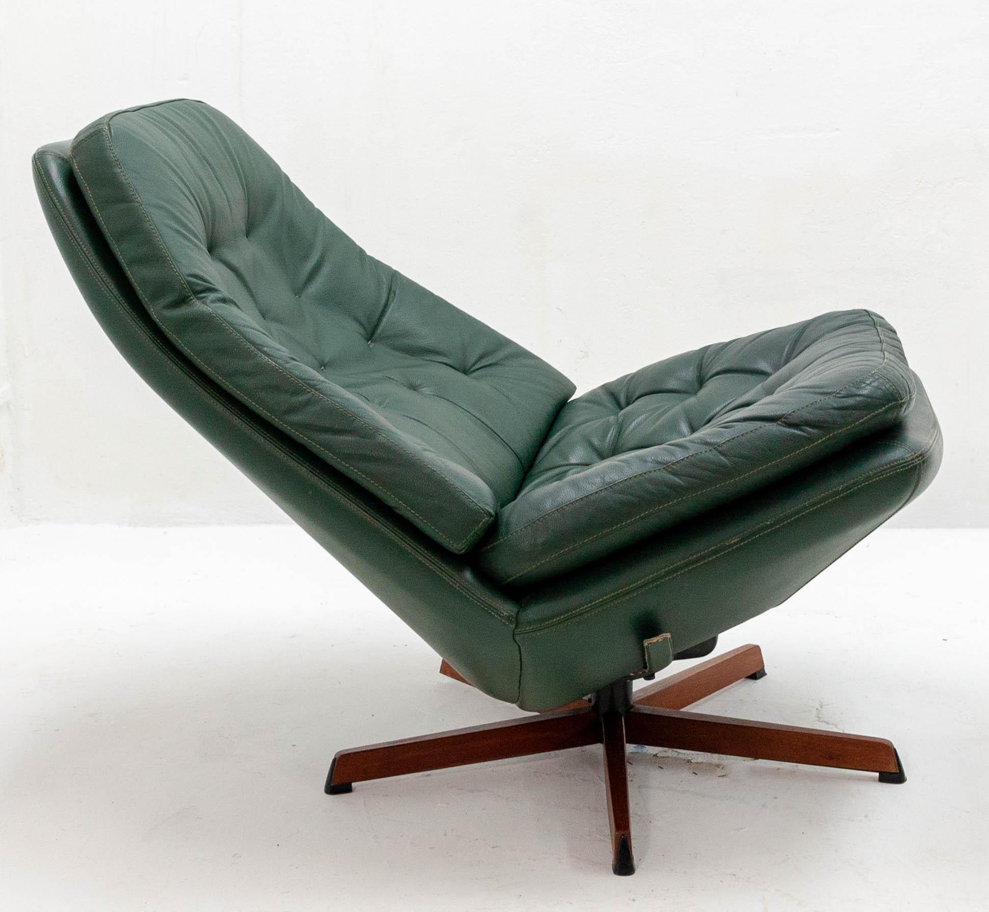 Madsen and Schübel Lounge Chair and Ottoman, 1960s In Good Condition In Den Haag, NL
