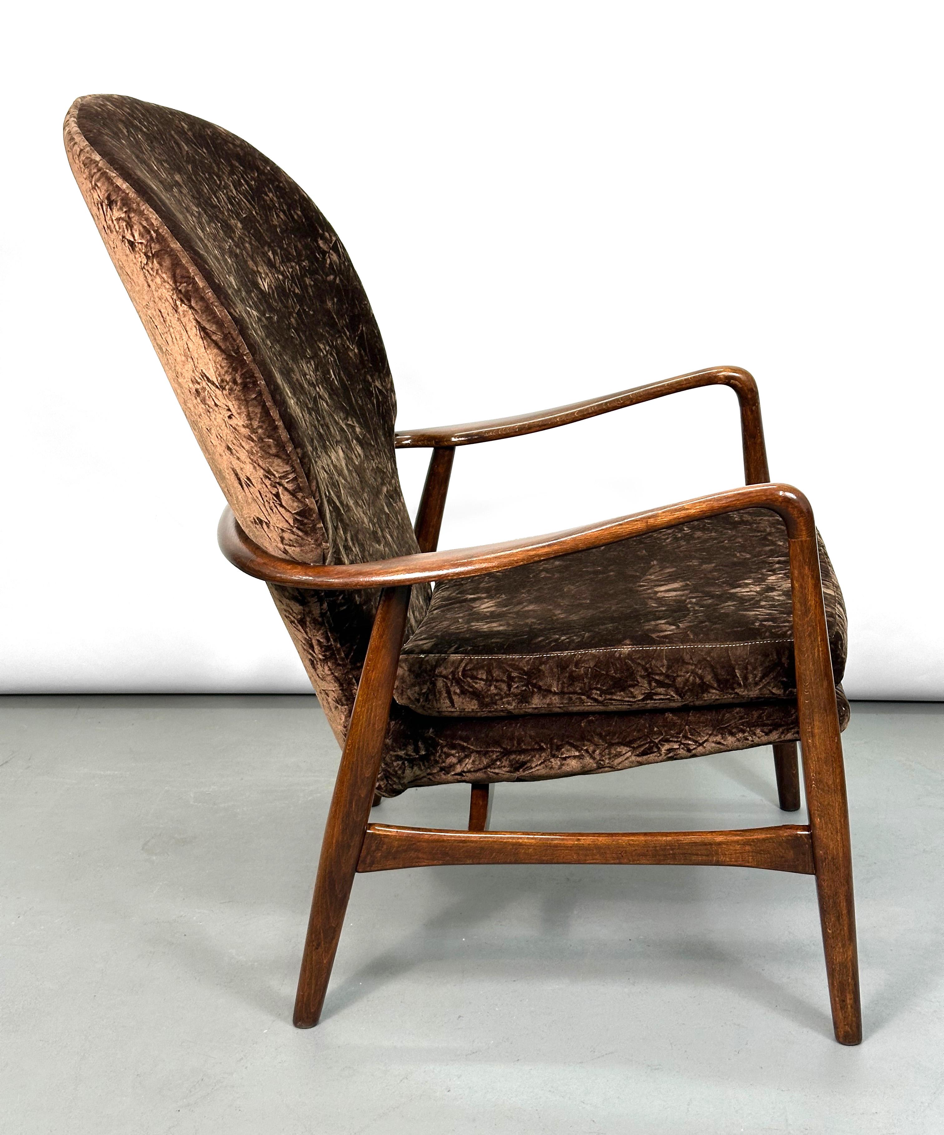 American Madsen and Schubell Lounge Chair and Ottoman in Walnut, Denmark 1950s For Sale