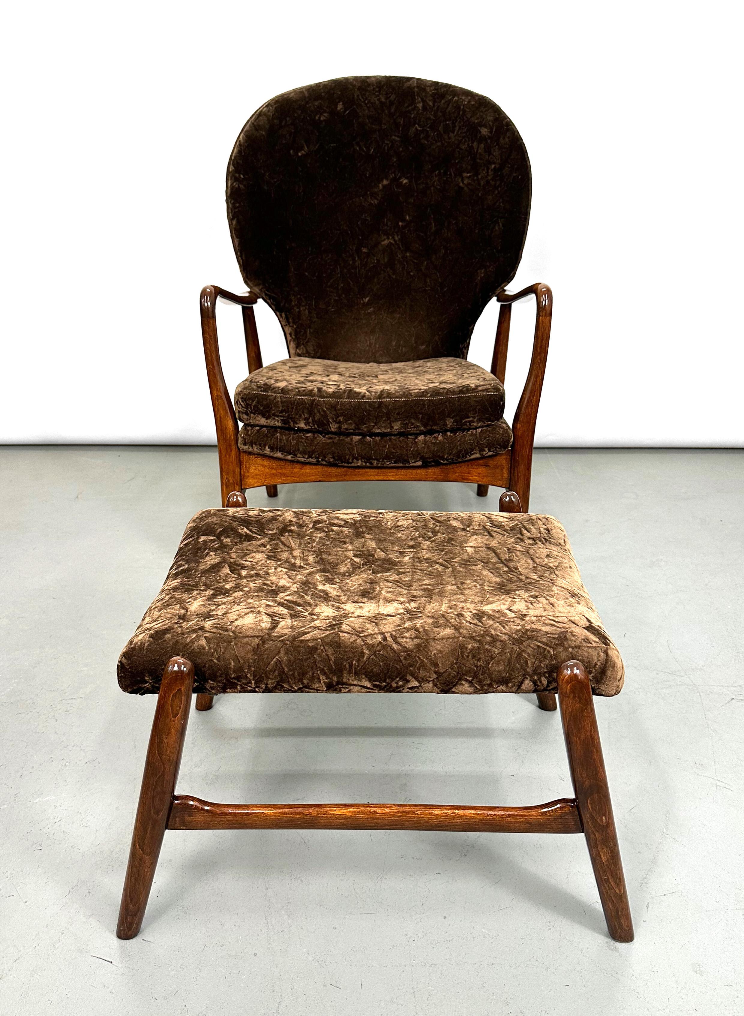 Madsen and Schubell Lounge Chair and Ottoman in Walnut, Denmark 1950s For Sale 11