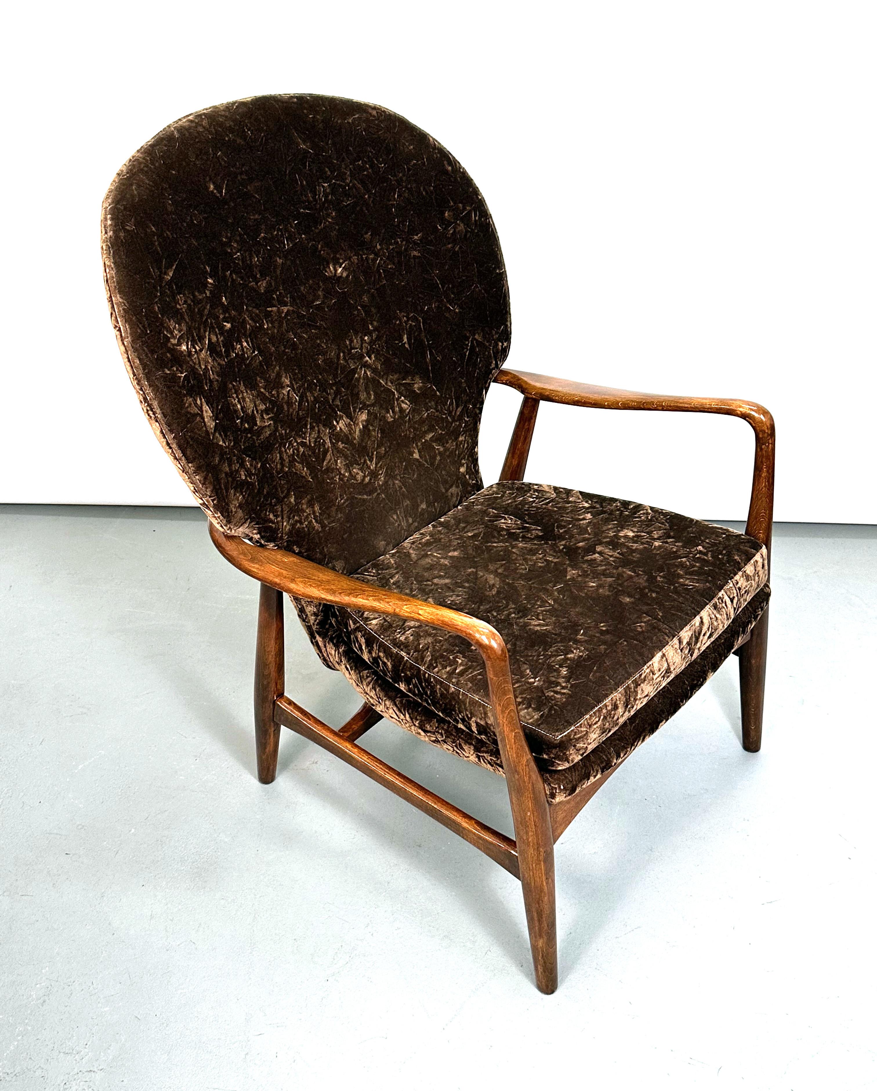 Madsen and Schubell Lounge Chair and Ottoman in Walnut, Denmark 1950s For Sale 5