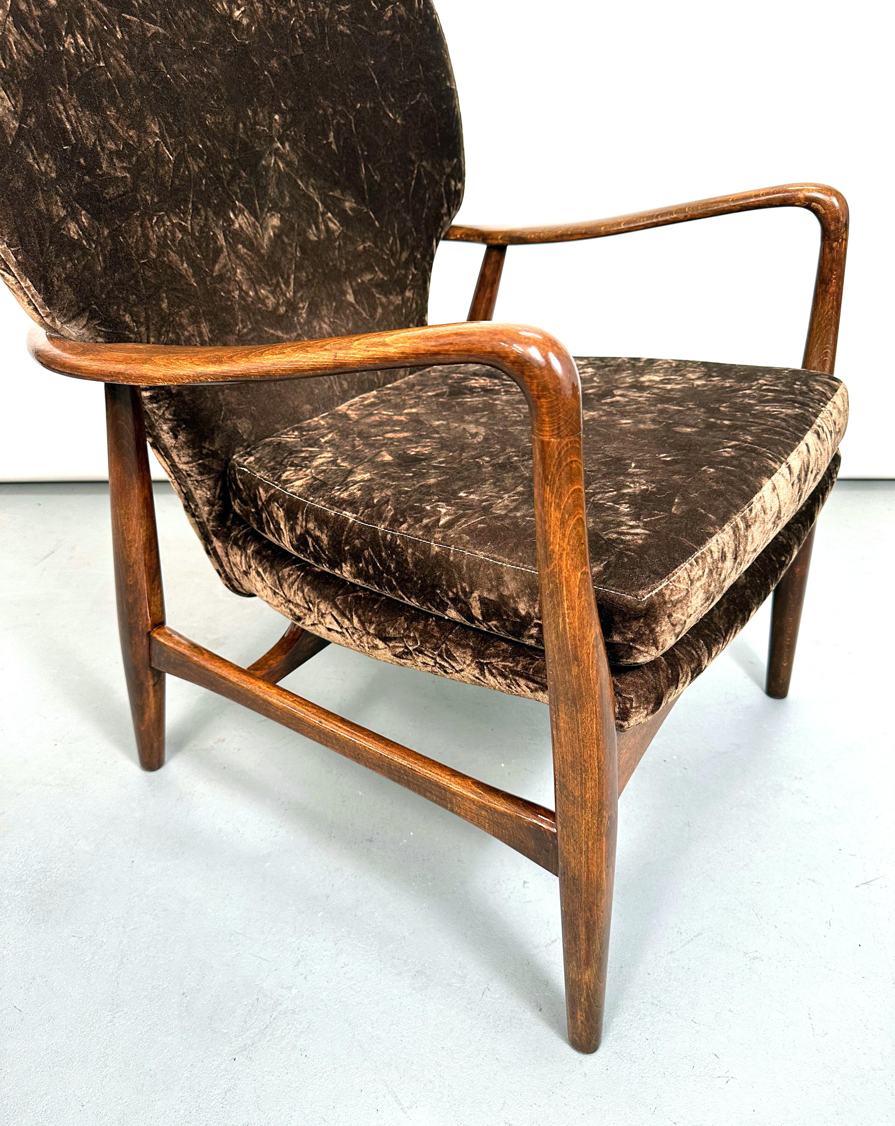 Madsen and Schubell Lounge Chair and Ottoman in Walnut, Denmark 1950s For Sale 6