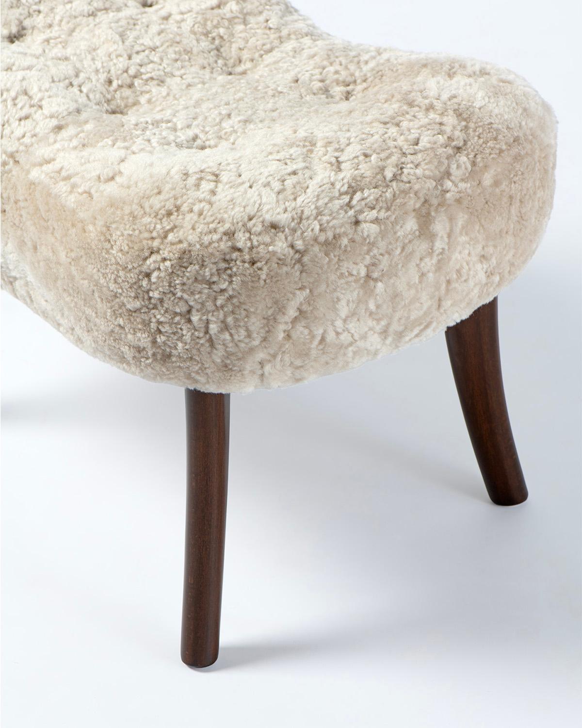 Madsen & Schubell Schafsfell Pragh Stuhl & Hocker c1950s im Angebot 3