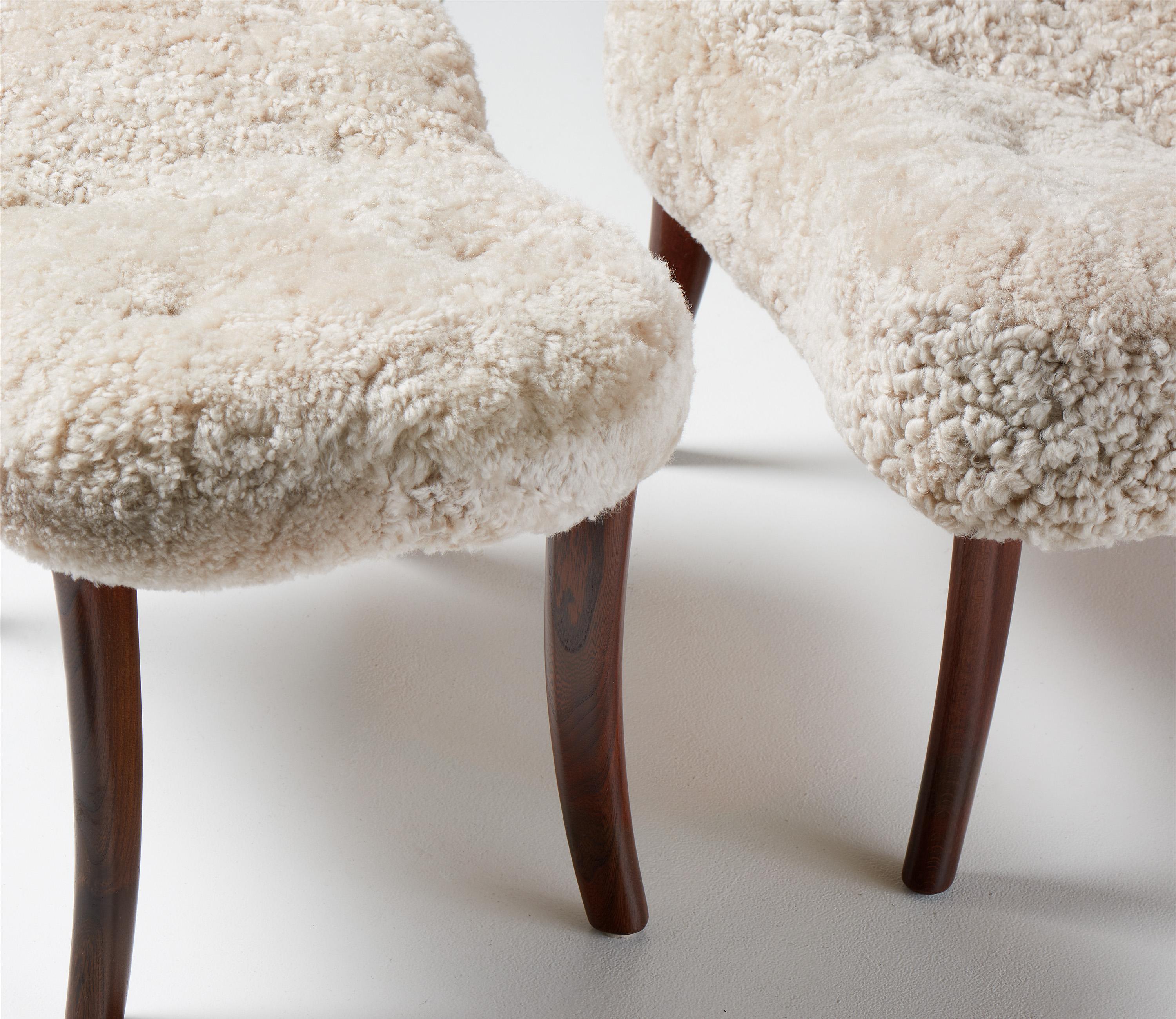 Madsen & Schubell Sheepskin Pragh Chair & Stool c1950s In Good Condition For Sale In London, GB