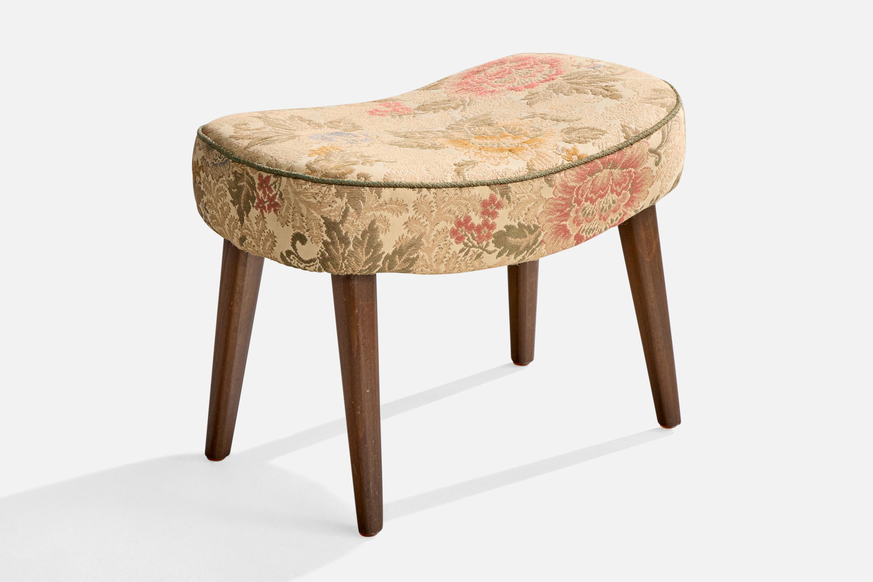 A wood and floral-printed fabric stool produced by Madsen & Schubell, Denmark, c. 1950s.

Overall Dimensions (inches): 16.75
