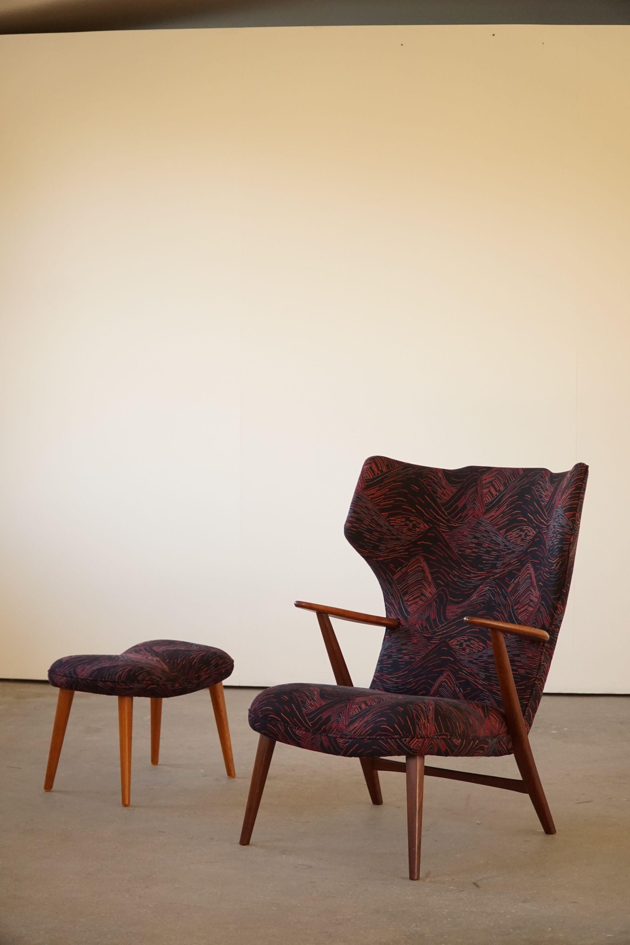Madsen & Schubell, Silla y taburete Wingback en madera de teca, retapizados, años 50 en Bueno estado para la venta en Odense, DK