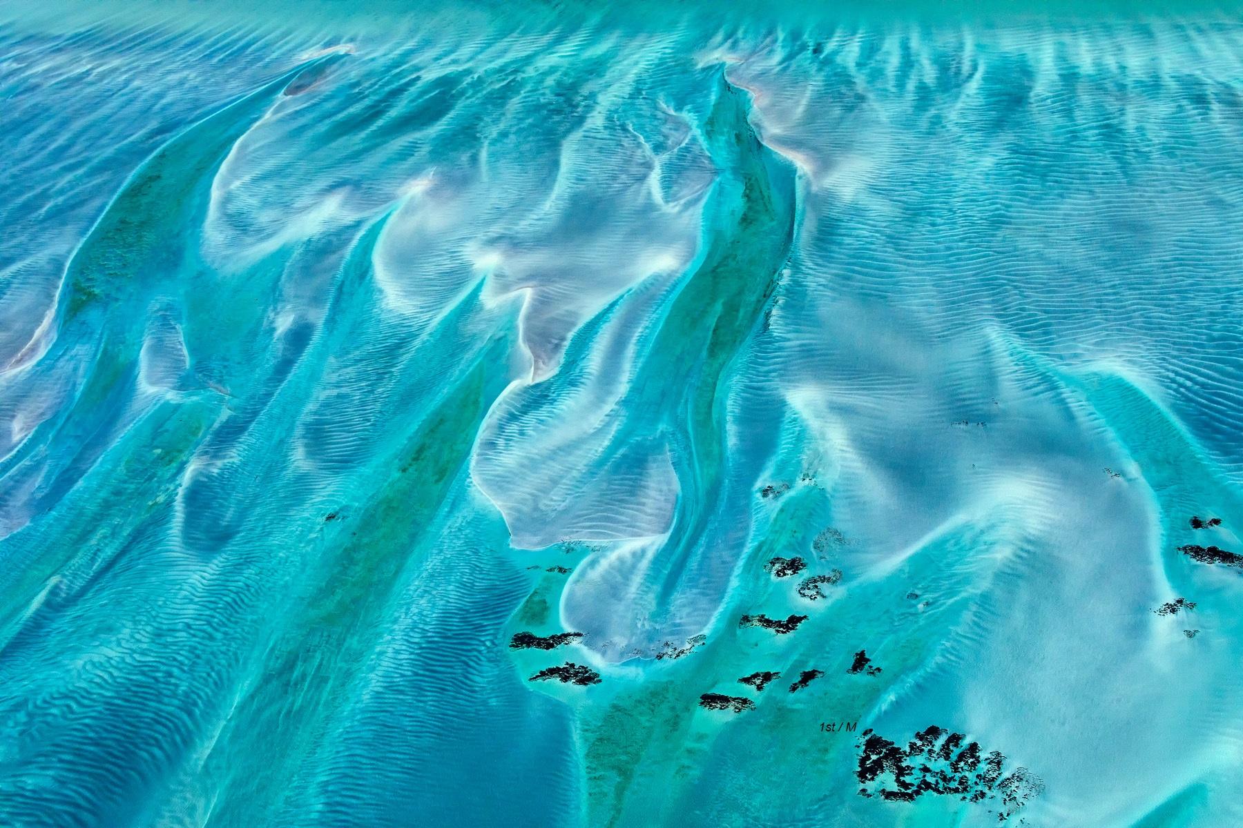 Landscape Photograph MAE Curates - 47.2x63in. Photographie aérienne de la terre, de la terre et de la mer, non encadrée