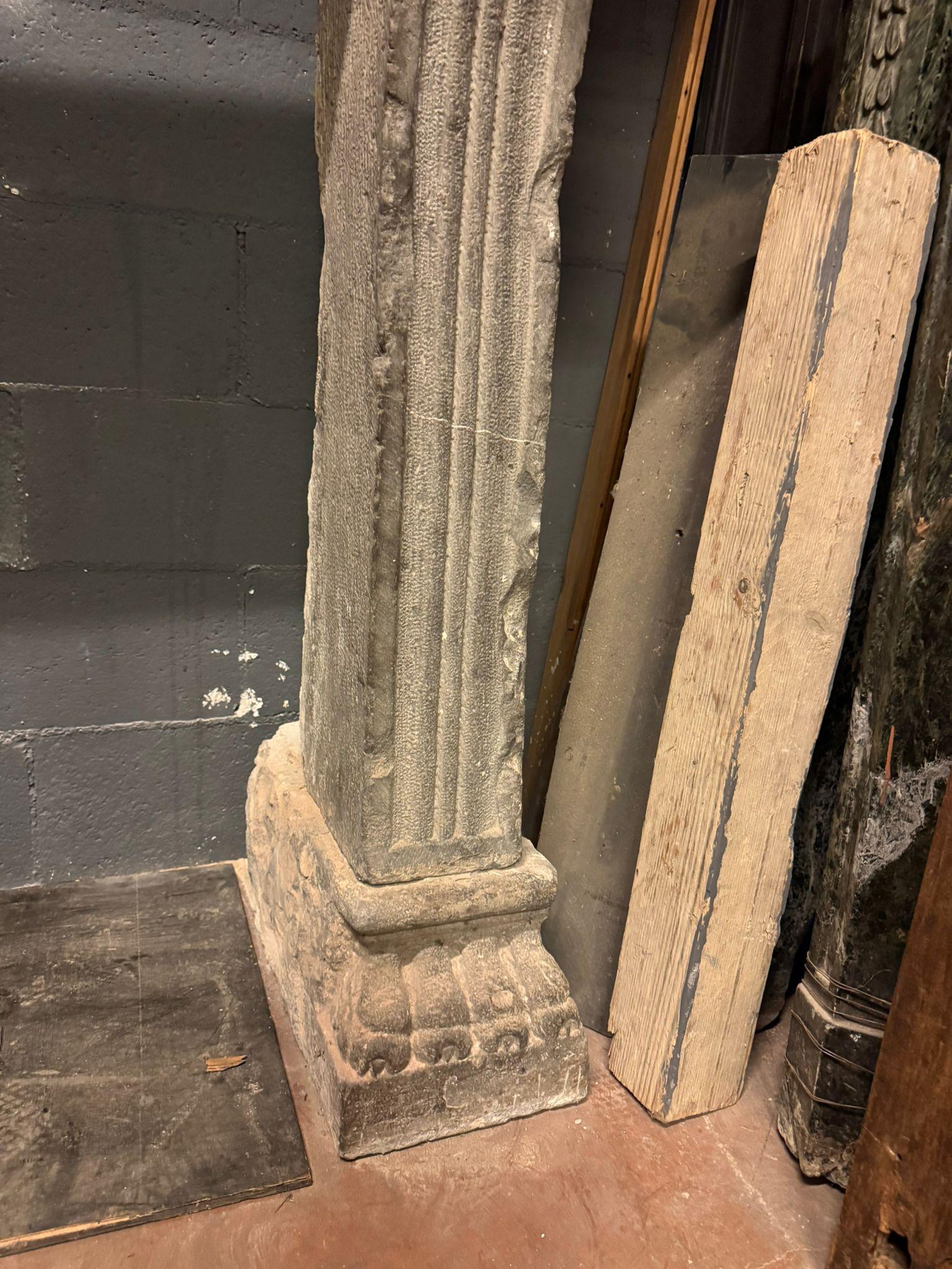 Majestic and large chimney mantle  in pietra Serena, italy For Sale 3