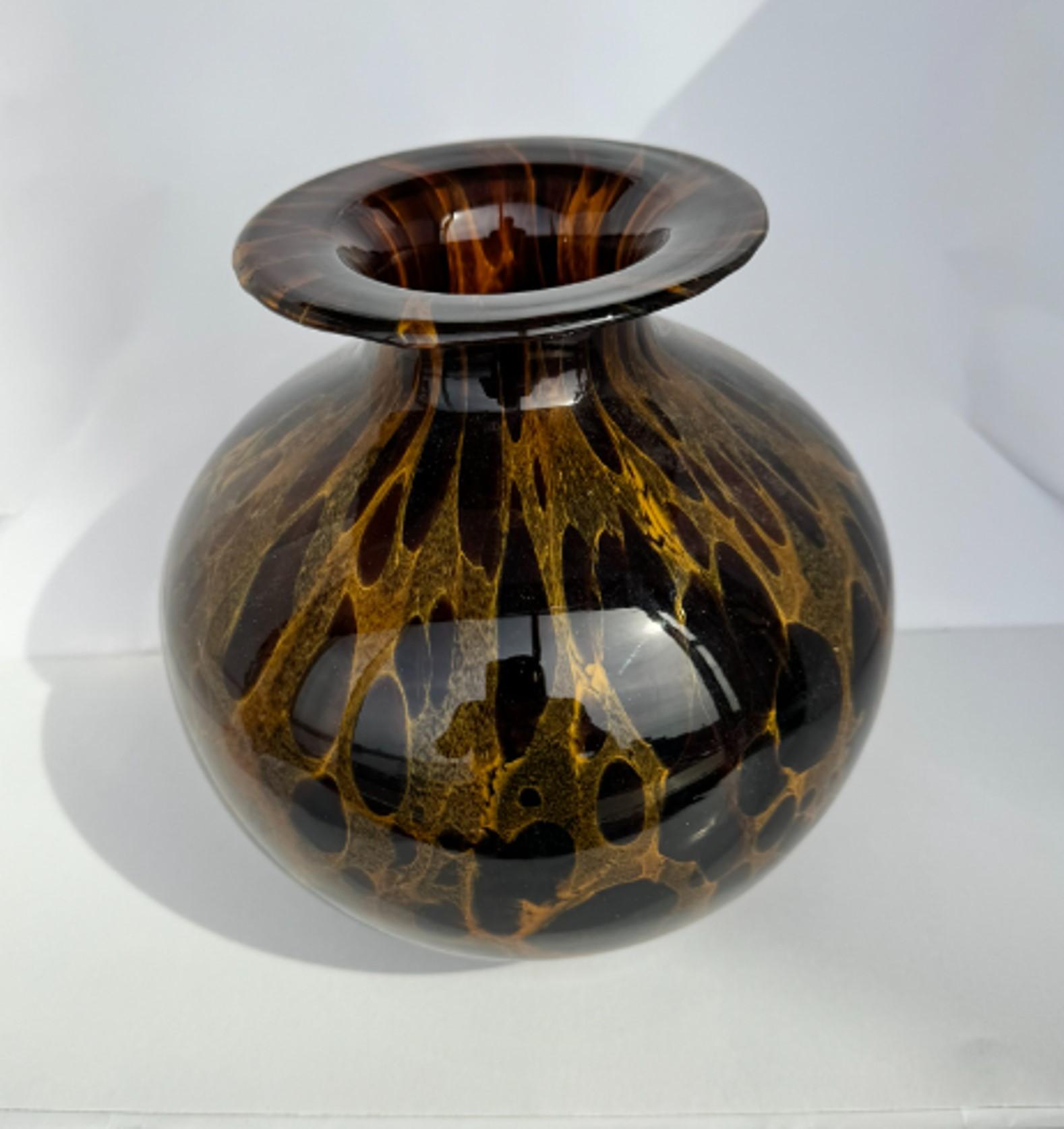 Italian Maestri Vetrai Tortoiseshell Pattern Murano Glass Vase
