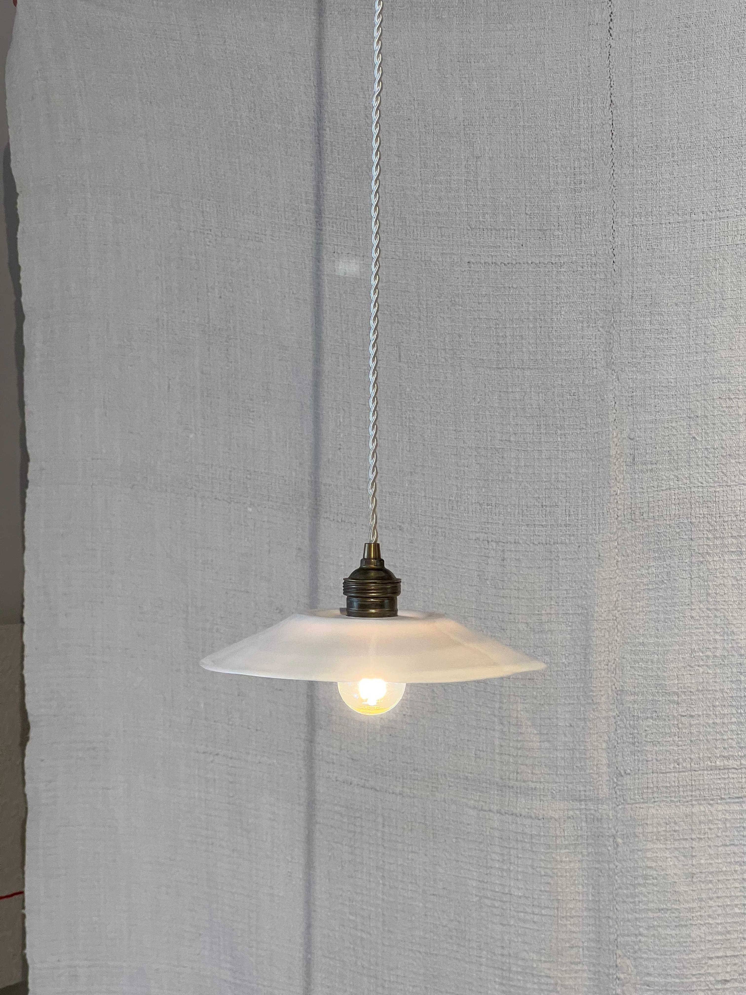 Mafa Porcelain Ceiling Lamp with Silk Wire and Brass, Translucid White Pearly 1