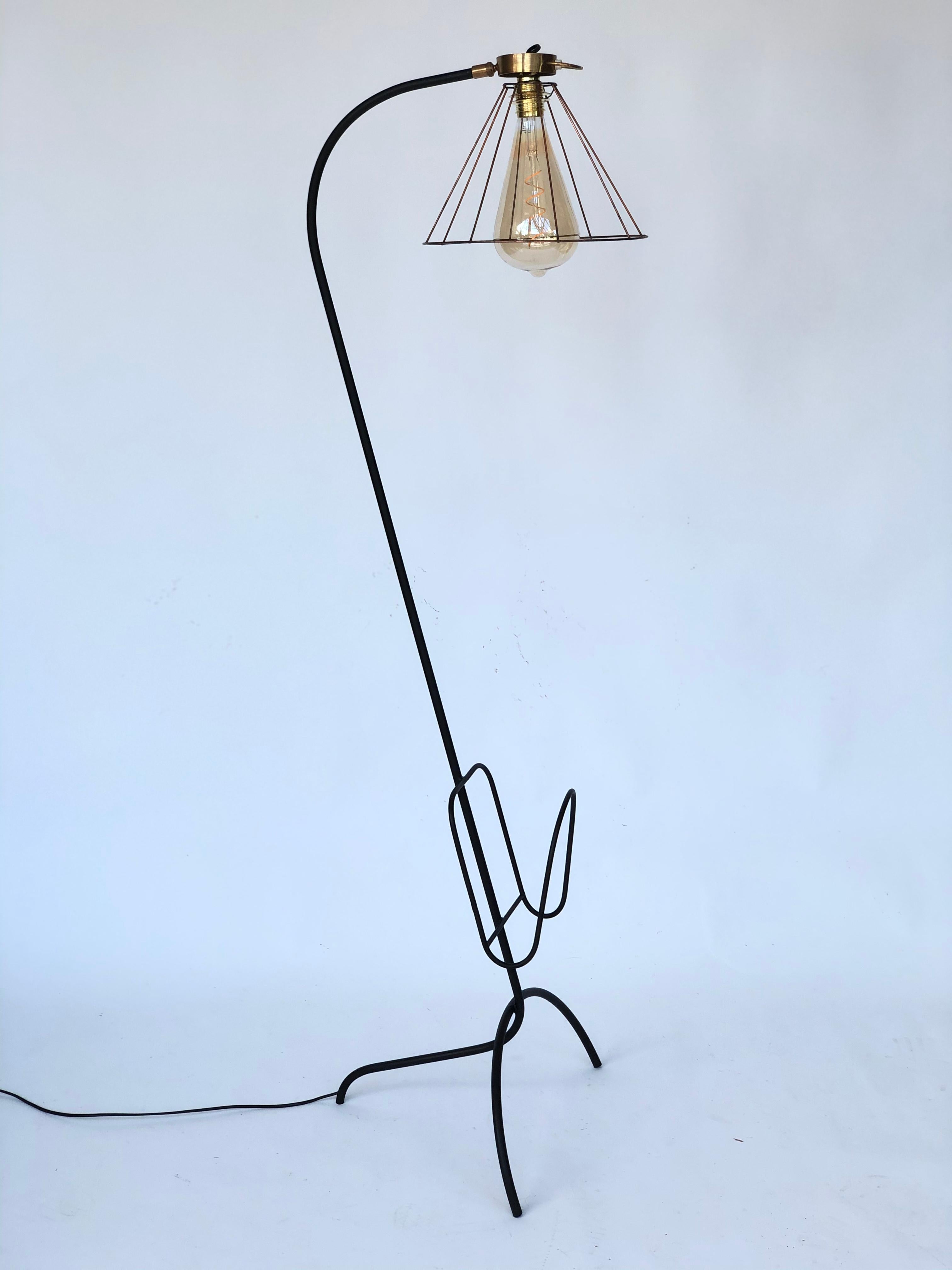 Mid-20th Century Magazine Holder Lamp in Wrought Iron and Brass, Exposed Bulb 1960 For Sale