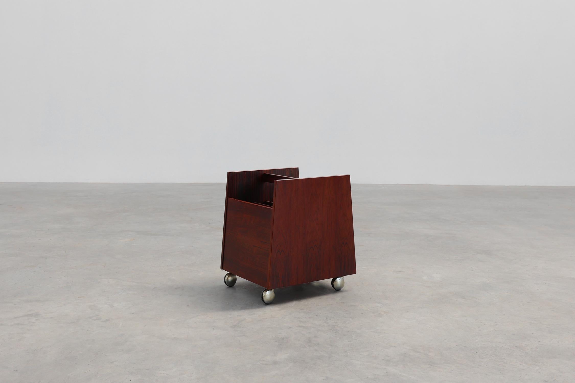 Fine XX secolo Portariviste LP Caddy Rack di Rolf Hesland per Bruksbo, Norvegia anni '70 in vendita