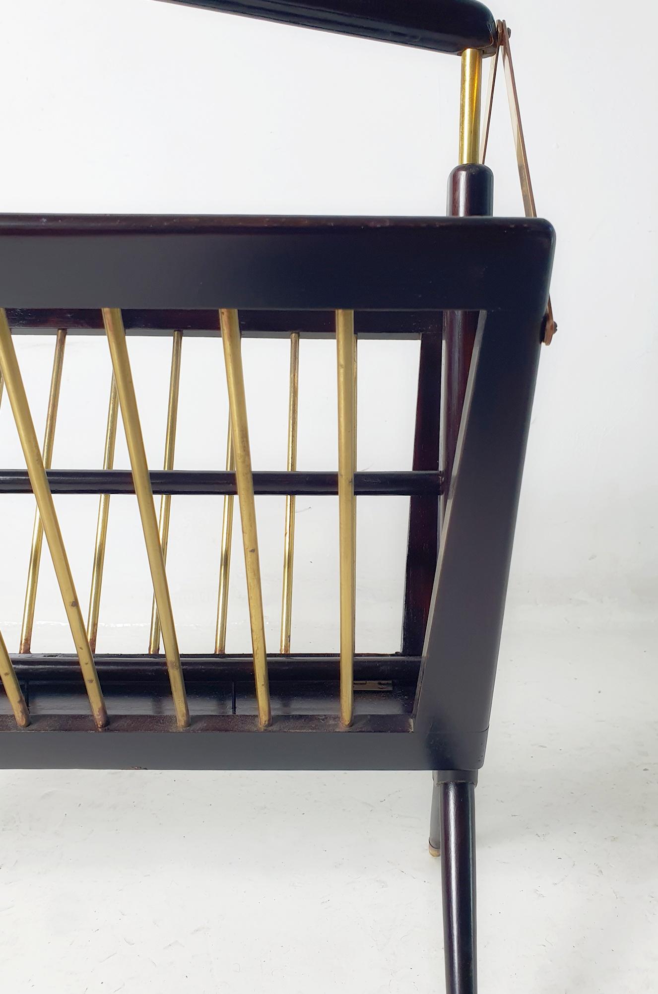 Magazine Rack Attributed to Ico Parisi For Sale 5