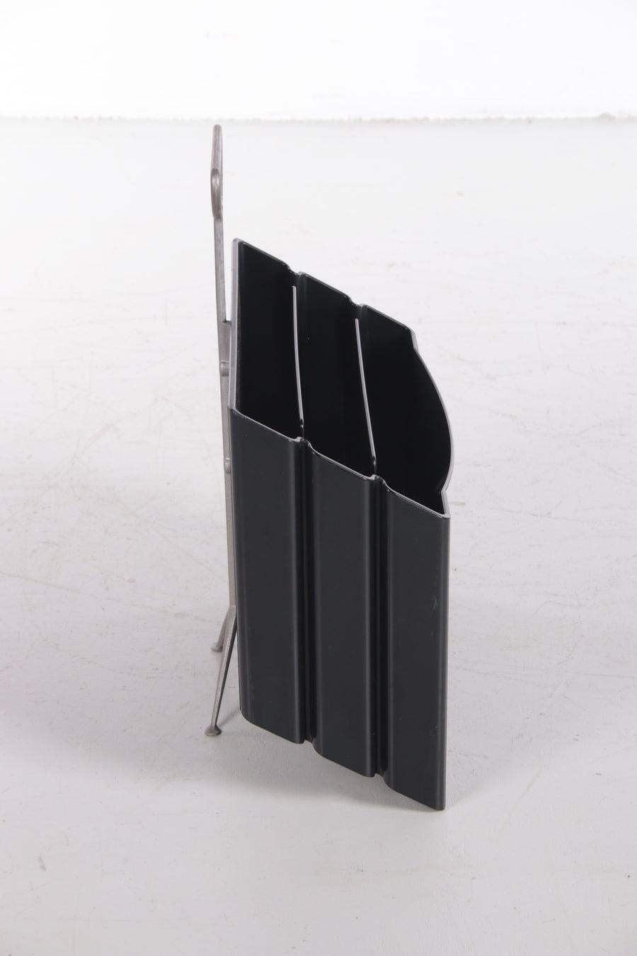 International Style Magazine Rack by Andries & Hiroko Van Onck for Magis, 1991 For Sale