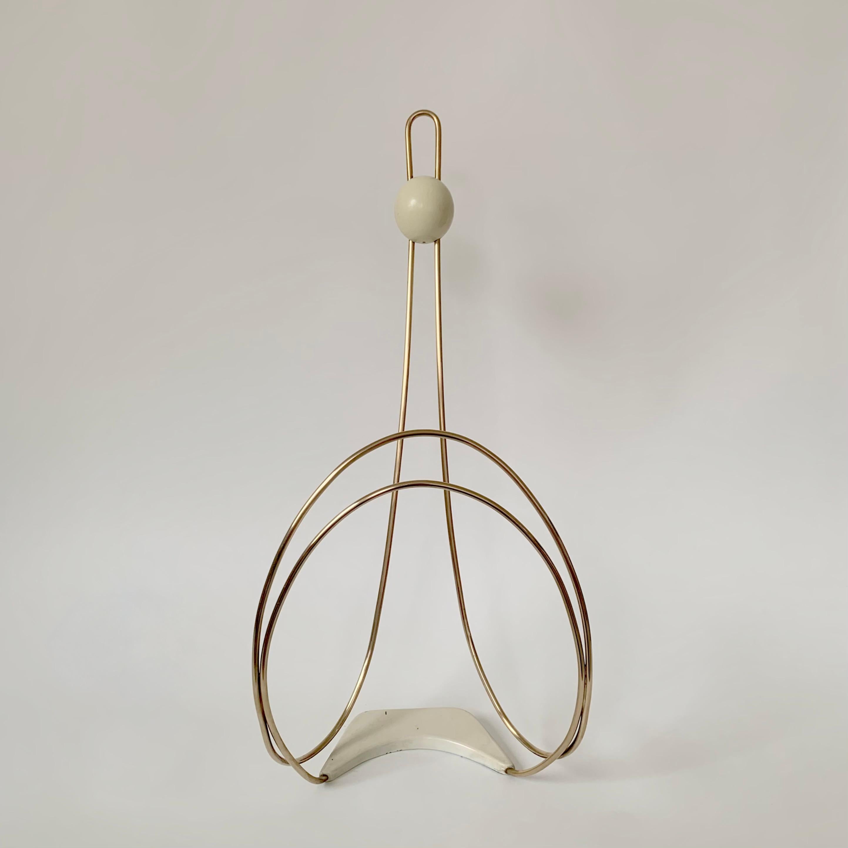 Rare magazine rack, circa 1950, France.
Brass, lacquered metal, lacquered wood.
Dimensions: 50 cm H, 24 cm W, 20 cm D.
Beautiful patina, original condition.
All purchases are covered by our buyer protection guarantee.
This item can be returned