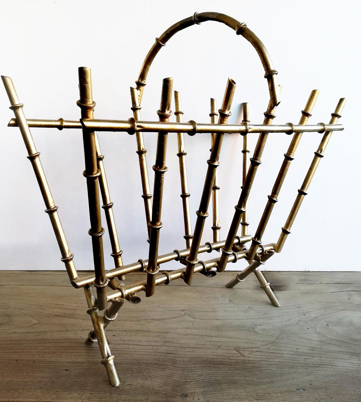 Magazine Rack Midcentury Golden Iron Faux Bamboo Form In Good Condition In Mombuey, Zamora