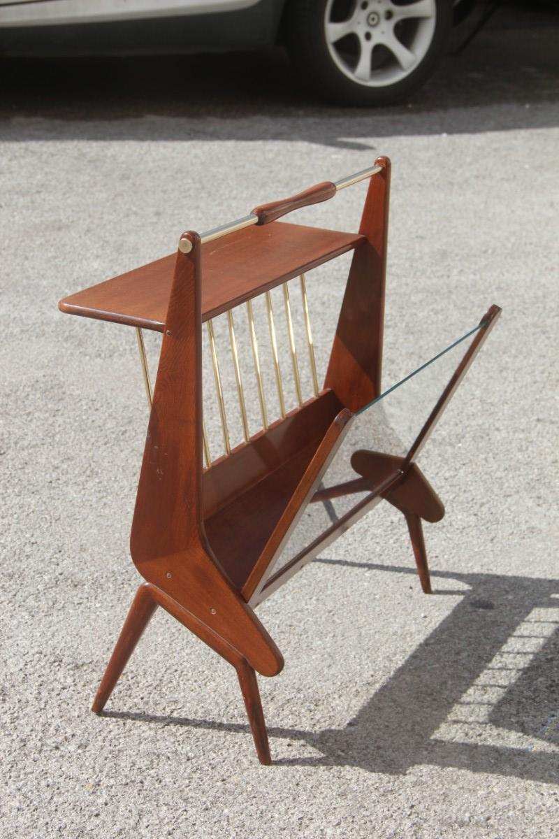 Mid-20th Century Magazine Rack Mid-Century Modern Italian Design Wood Brass Geometric Shape 1950 For Sale