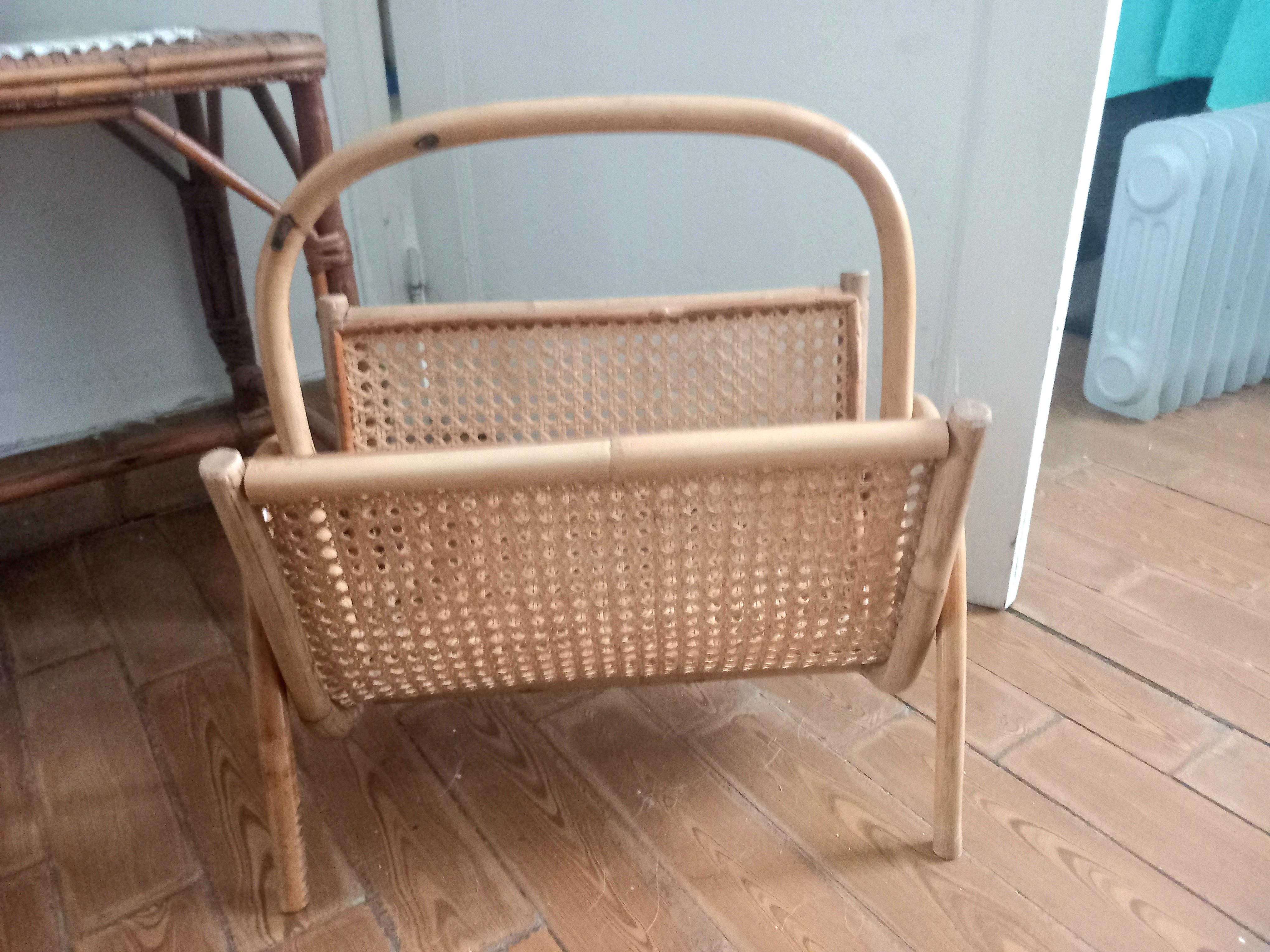 Magazine Rack Midcentury Natural Fiber Wicker and Bamboo from the 60s For Sale 9