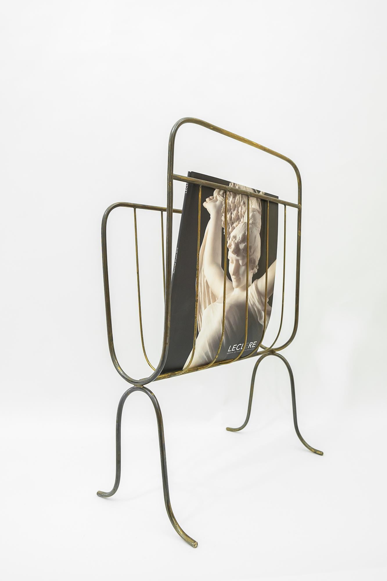 Magazine Rack Vienna Around 1950s In Good Condition For Sale In Wien, AT