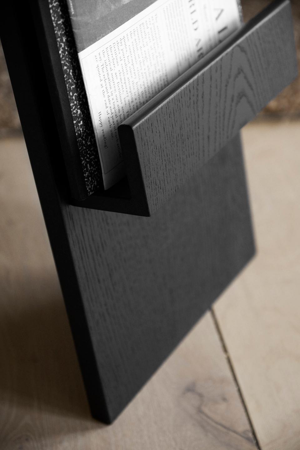 Chêne Table d'appoint pour magazines M6500 en Oak laqué noir par Jens Risom pour Fredericia en vente