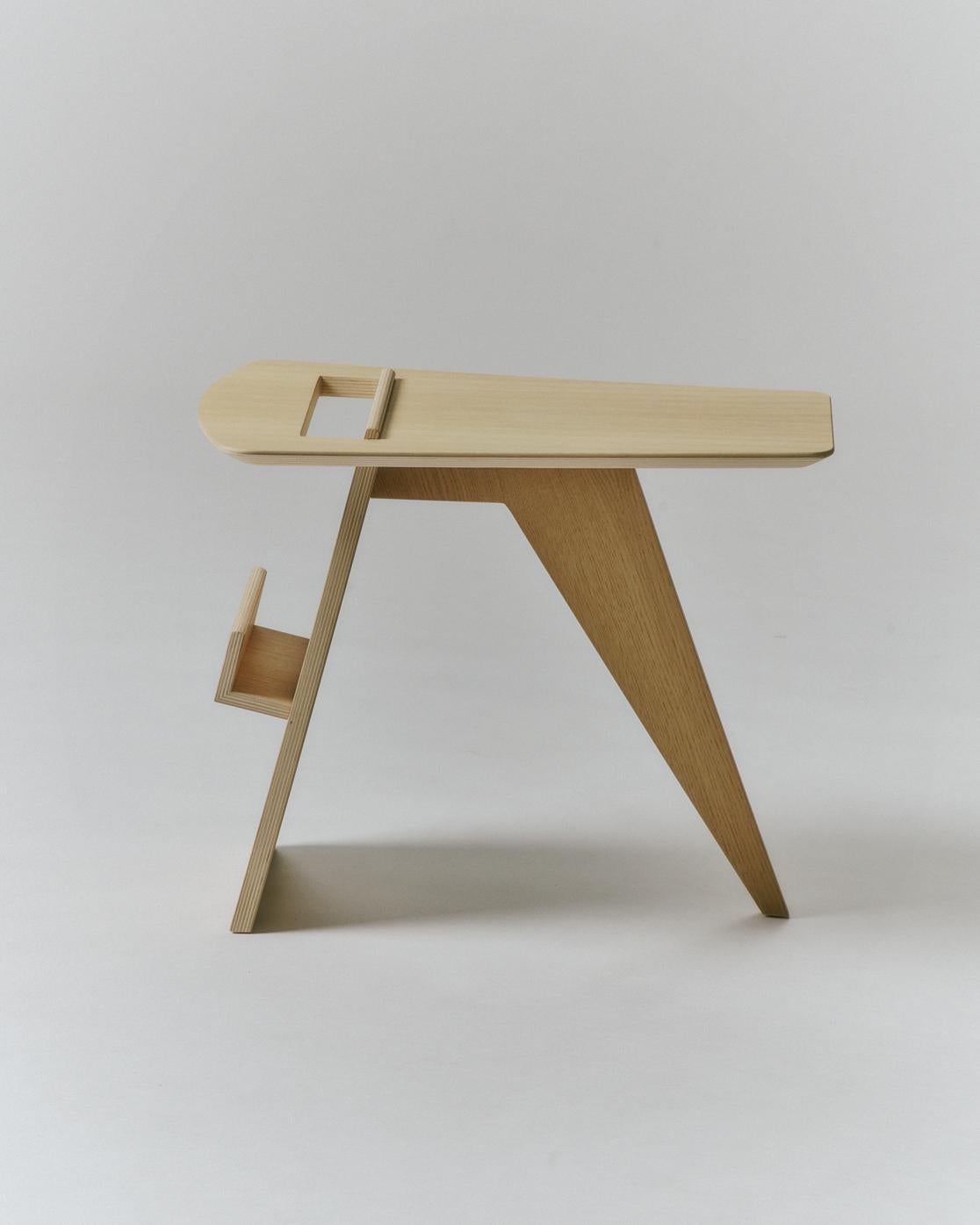 Mesa auxiliar M6500 en roble lacado de Jens Risom para Fredericia en venta 2