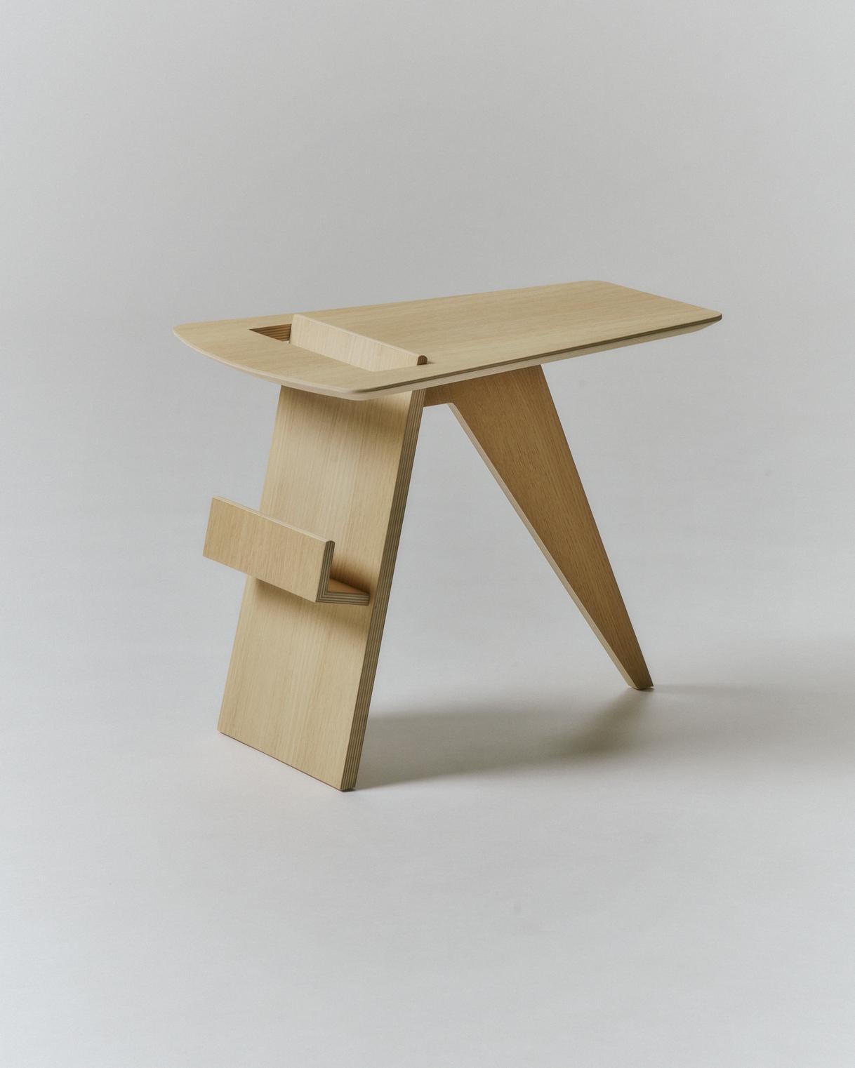 Mesa auxiliar M6500 en roble lacado de Jens Risom para Fredericia en venta 1