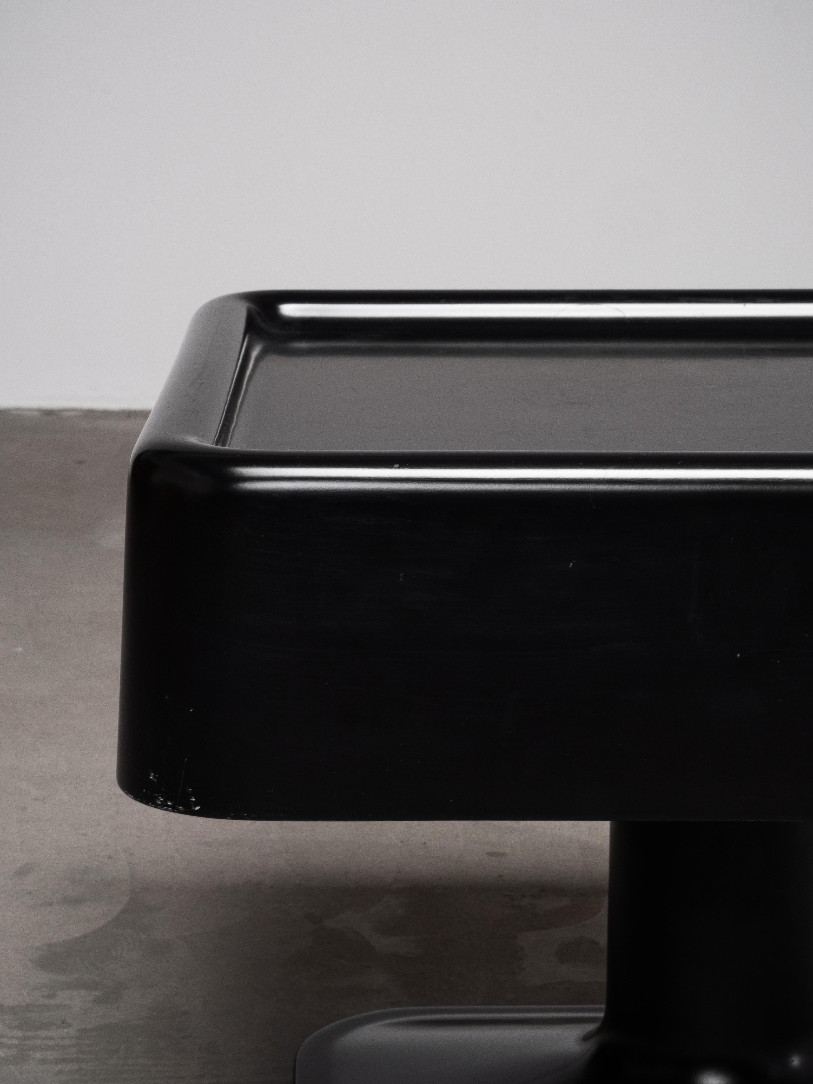 Magazine/Side Table Model 667 by Yrjö Kukkapuro for Haimi, 1960s In Good Condition For Sale In Karis, Nyland