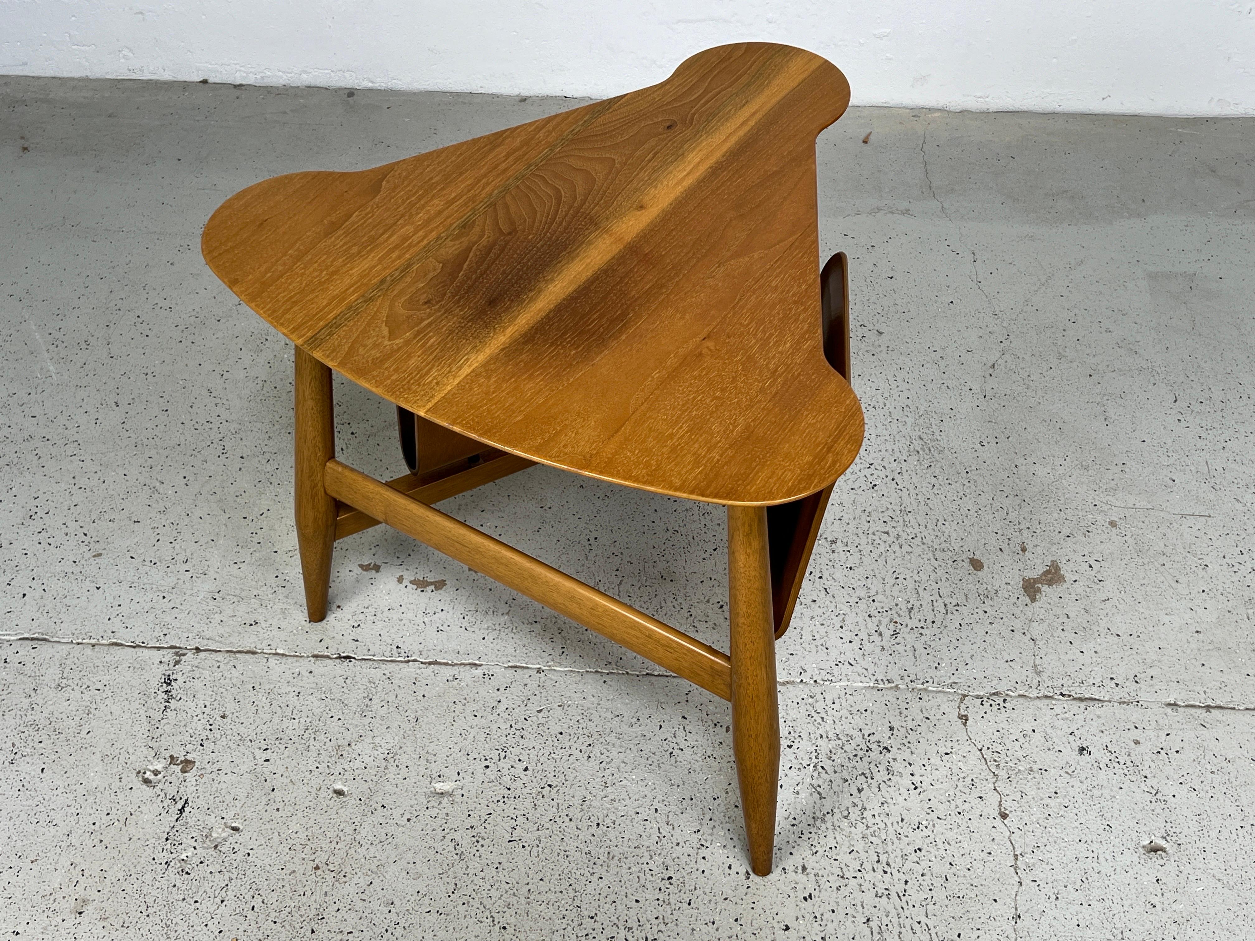 Magazine Table by Edward Wormley for Dunbar  For Sale 5