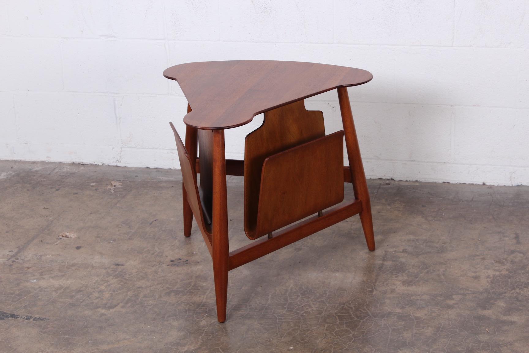 Magazine Table by Edward Wormley for Dunbar In Good Condition In Dallas, TX