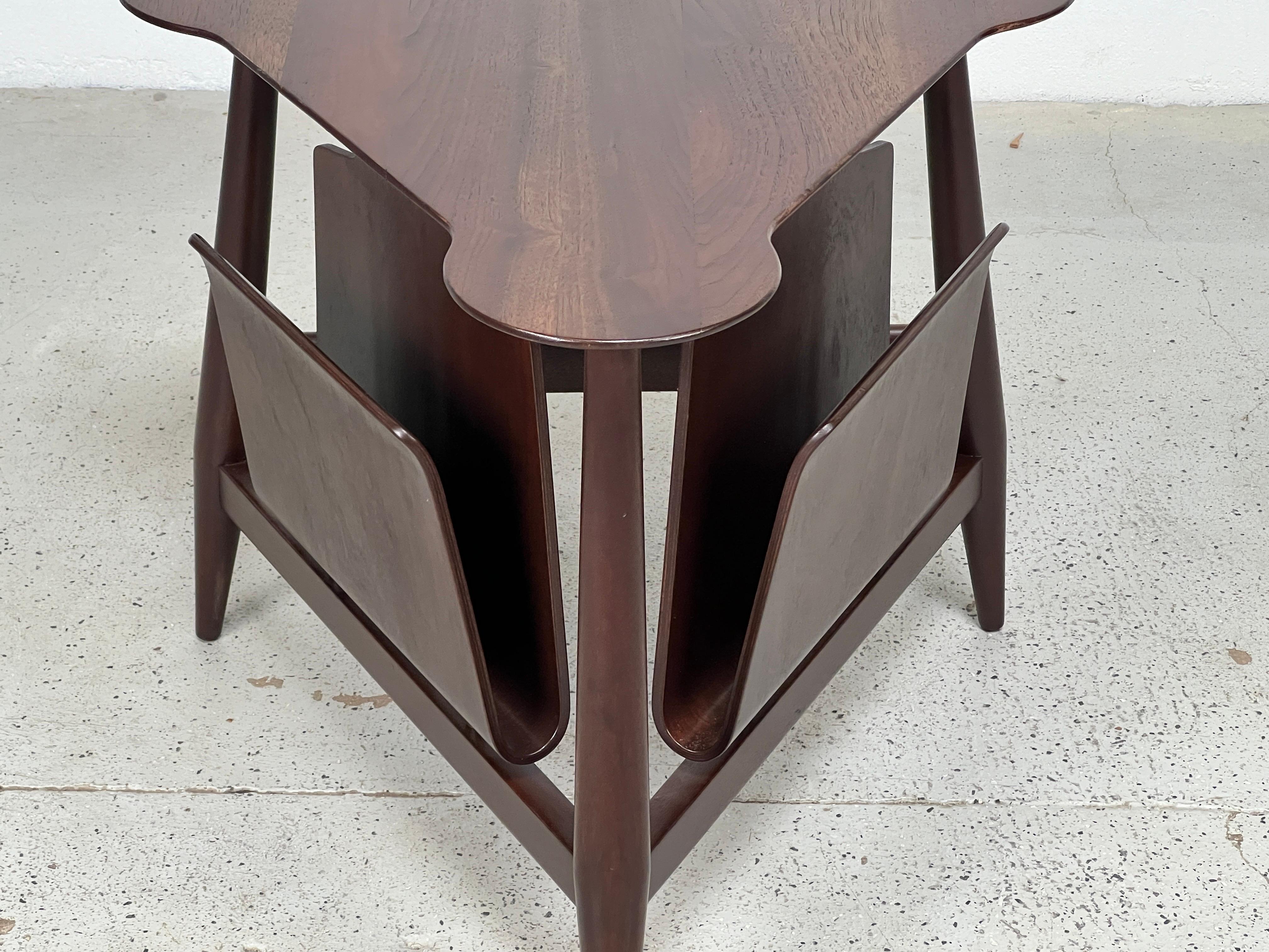 Magazine Table by Edward Wormley for Dunbar For Sale 4