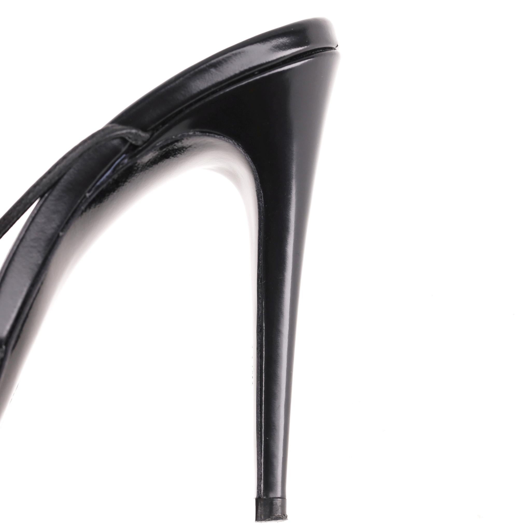 Magda Butrym - Talons aiguilles en cuir à nouer à la cheville en vente 3