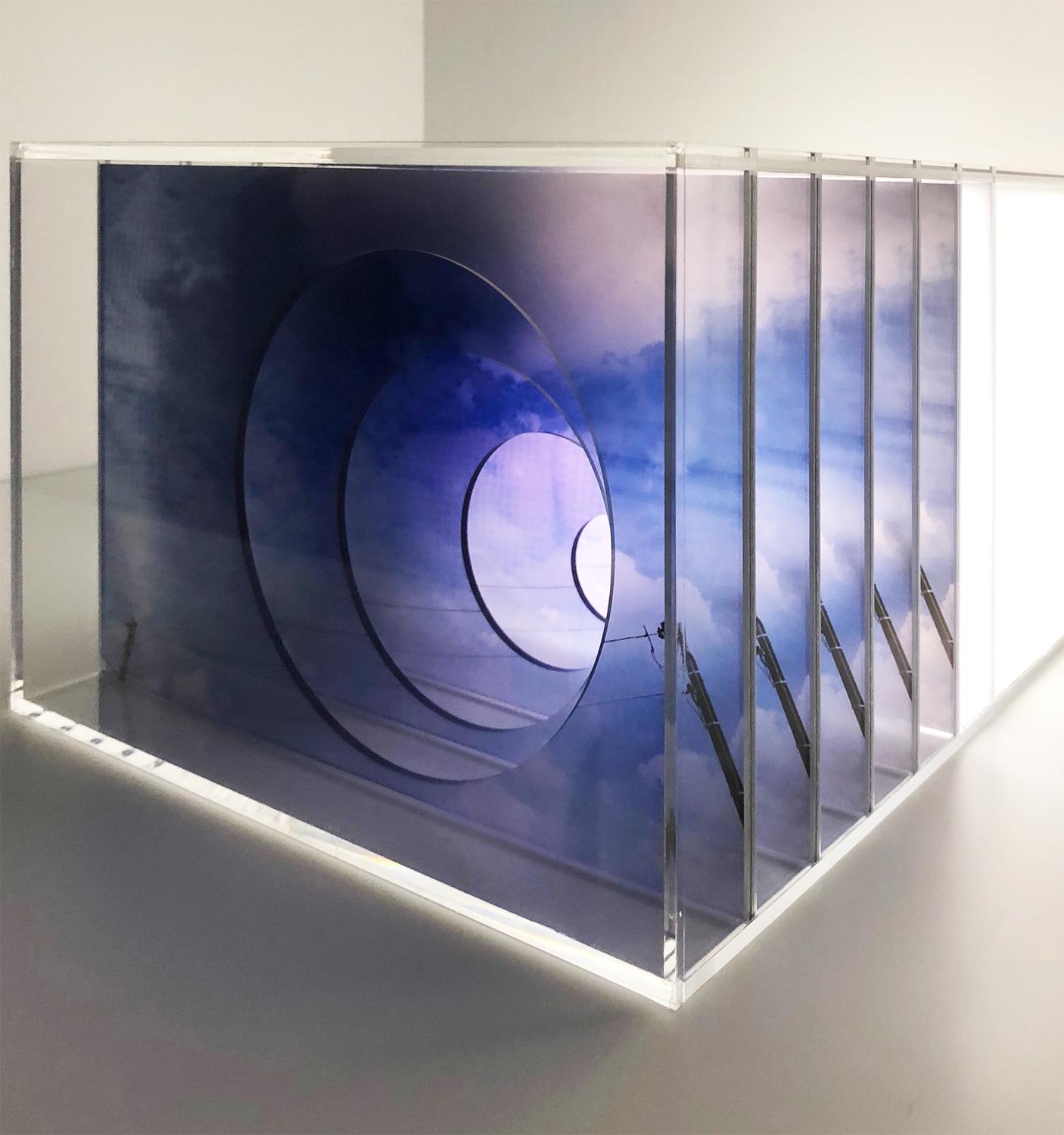 Renda 'Il Pizzo'. Scultura Lightbox realizzata con una fotografia a esposizione multipla - Sculpture di Magda Von Hanau