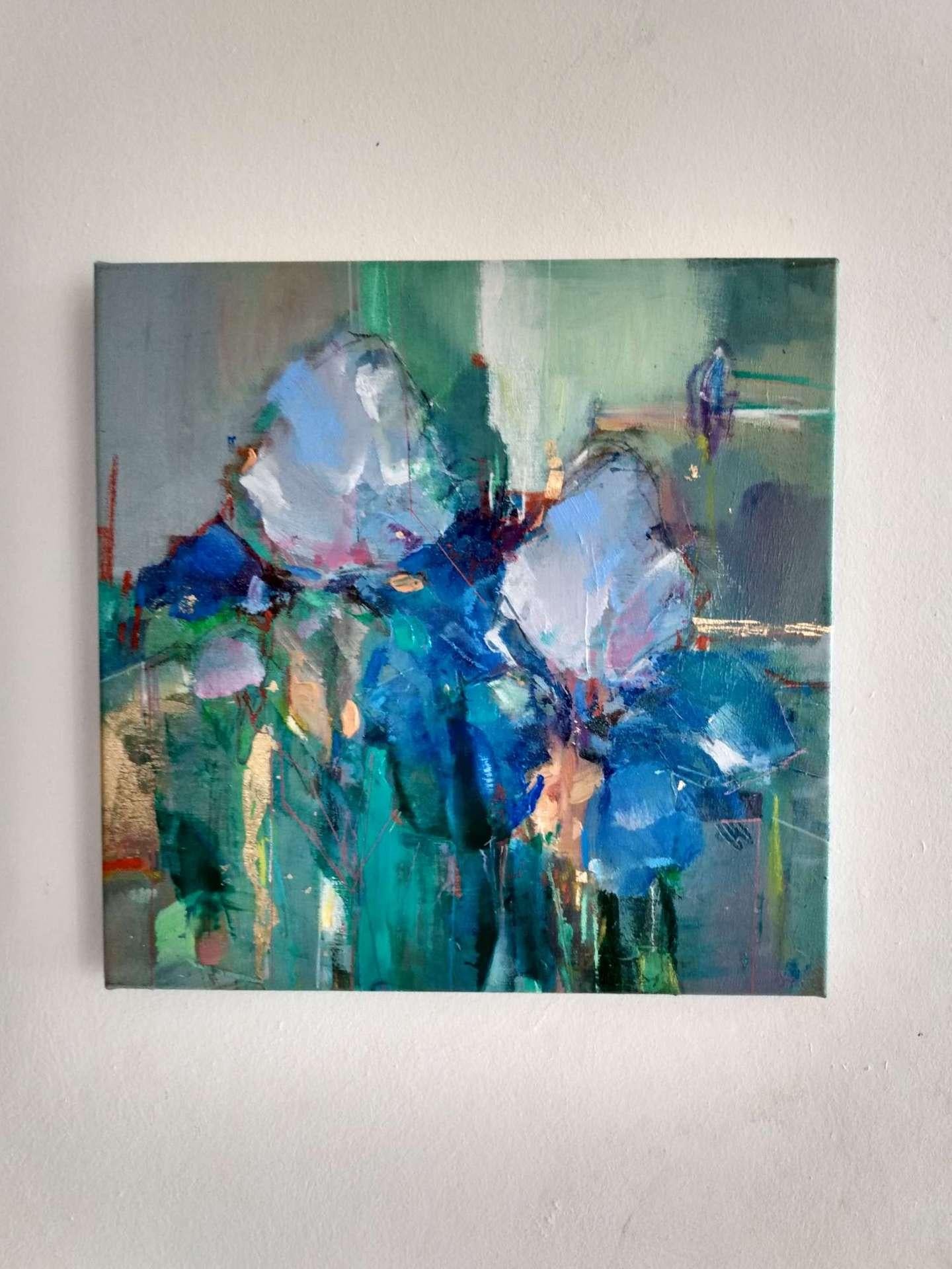 Spring Blooms 3 is an original abstract floral painting by Magdalena Morey capturing a sense of the freshness of Spring. This original mixed media floral artwork by Magdalena Morey uses a combination of acrylic paints, pastels and gold leaf on a