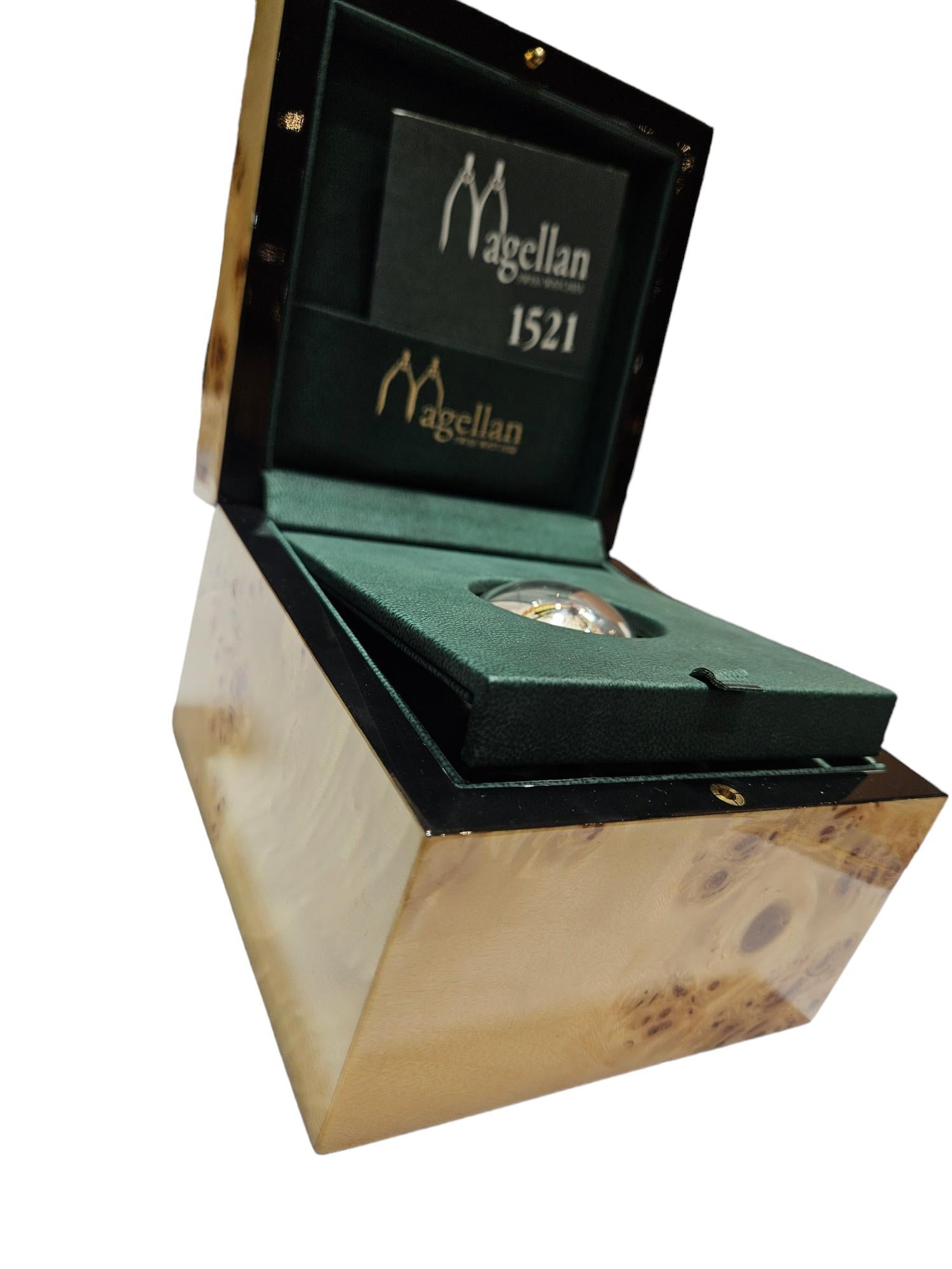 Magellan 1521 NH Montre en acier inoxydable, automatique avec boîte et papiers en vente 11