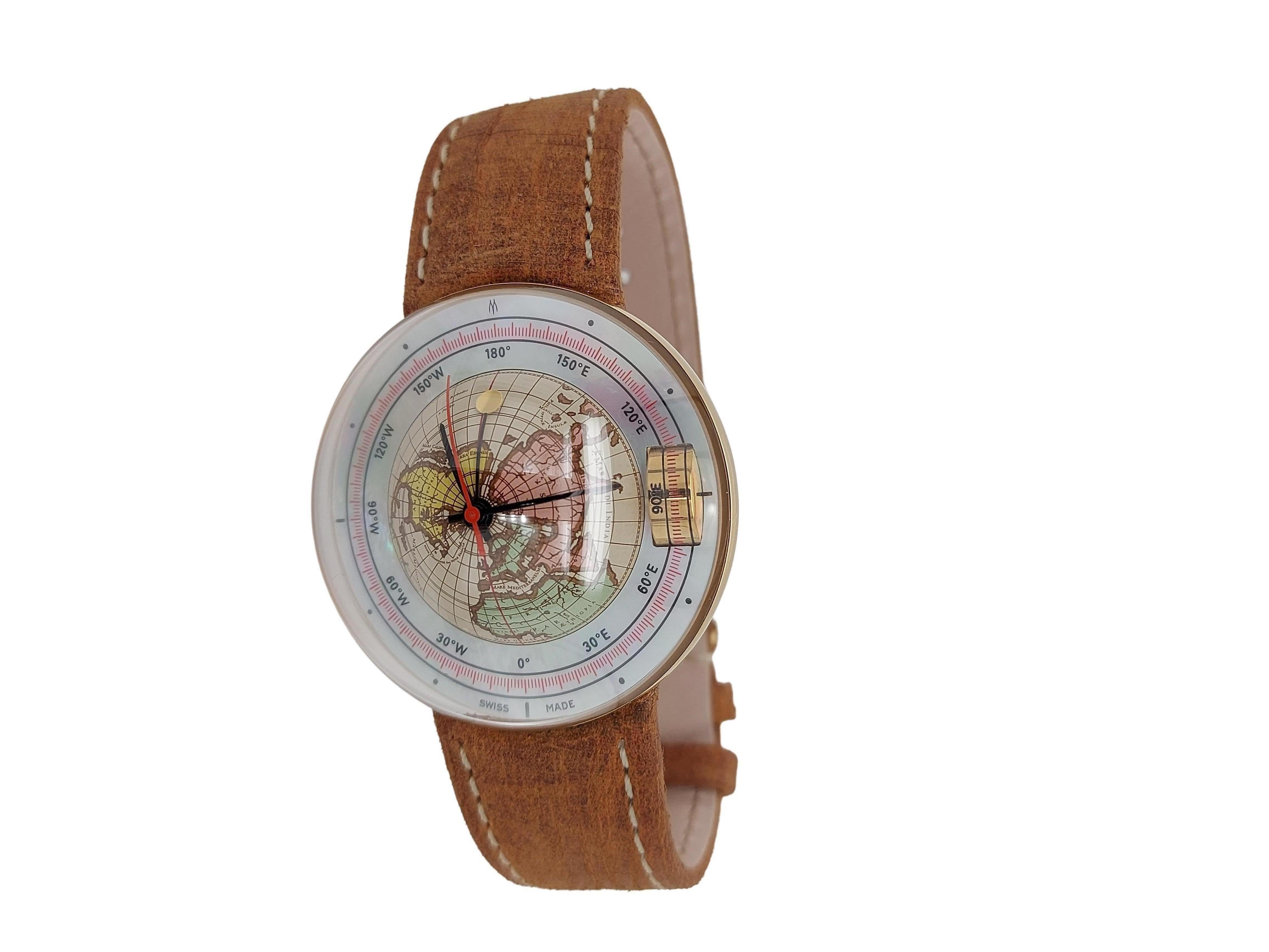 Magellan 1521 World Time Gold Watch Depicting Northern 3D Hemisphere, Automatic In Excellent Condition In Antwerp, BE