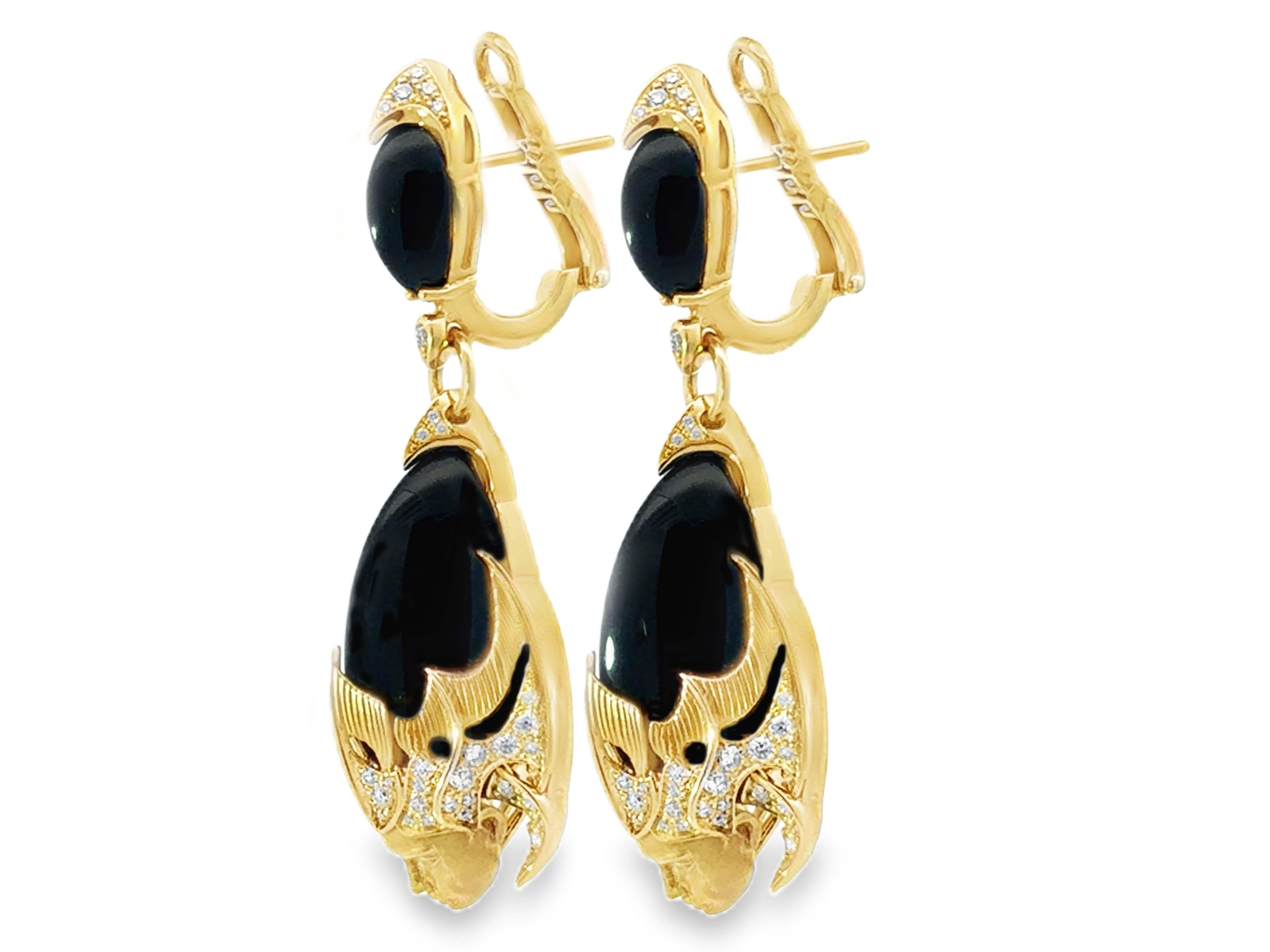 Taglio brillante Magerit Atlantis Sirena Espuma Diamante Onice Orecchini pendenti in oro in vendita