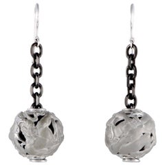 Magerit Black Essence Bacanal Curve 18 Karat White Gold and Black Rhodium Dangle