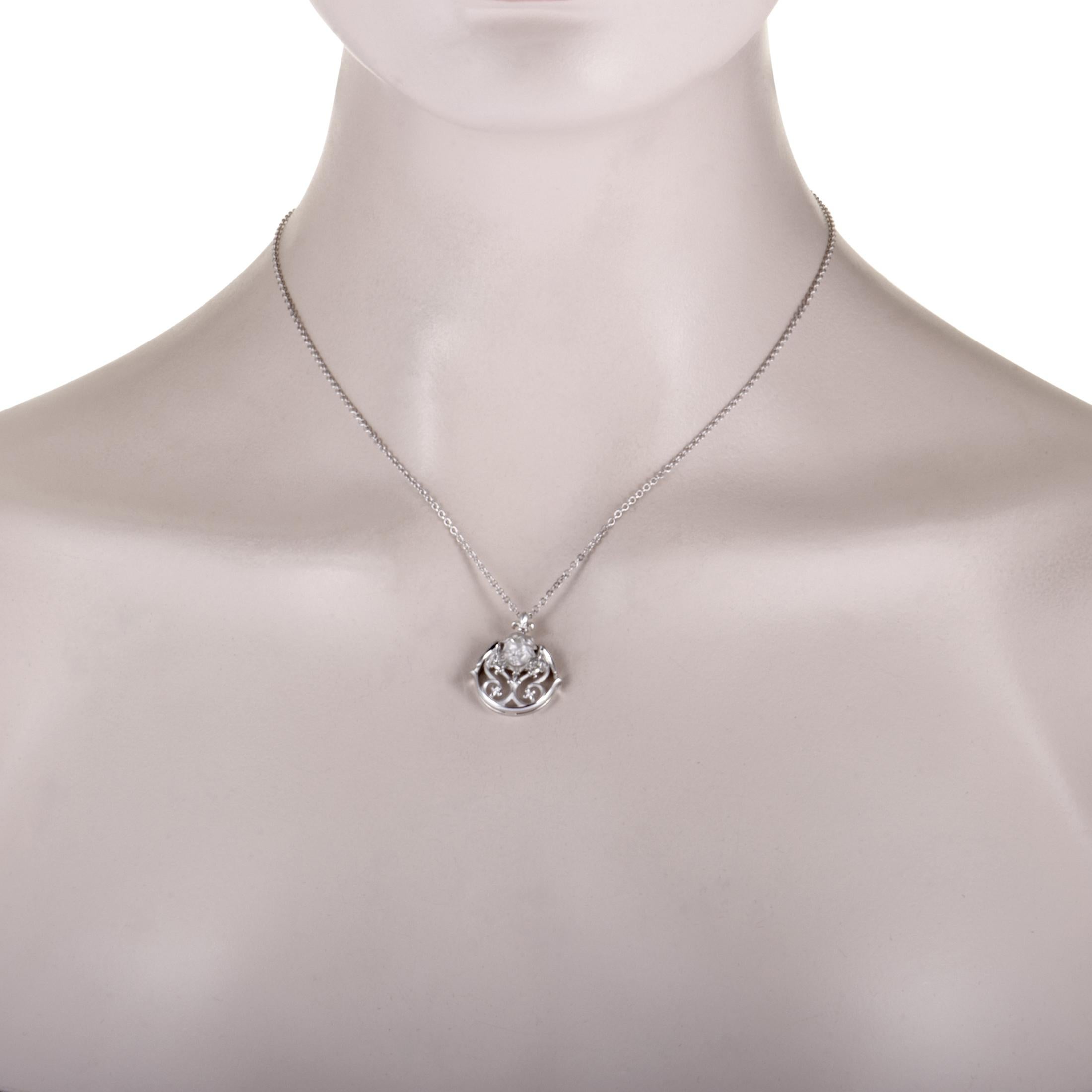 Presented within the splendid “Versailles” collection, this extraordinary jewelry piece offers an incredibly captivating appearance, boasting the intriguing motif of an angel. Beautifully designed by Magerit, this stunning necklace is expertly