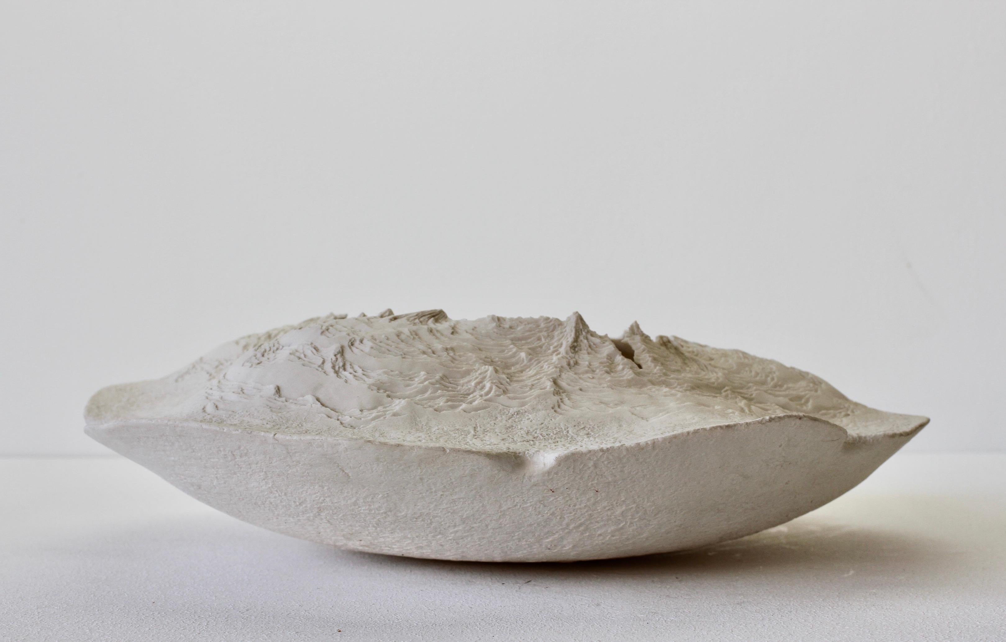 Maggie Barnes Carved White Organic Art Pottery Sculpture Bowl or Dish circa 1987 For Sale 6