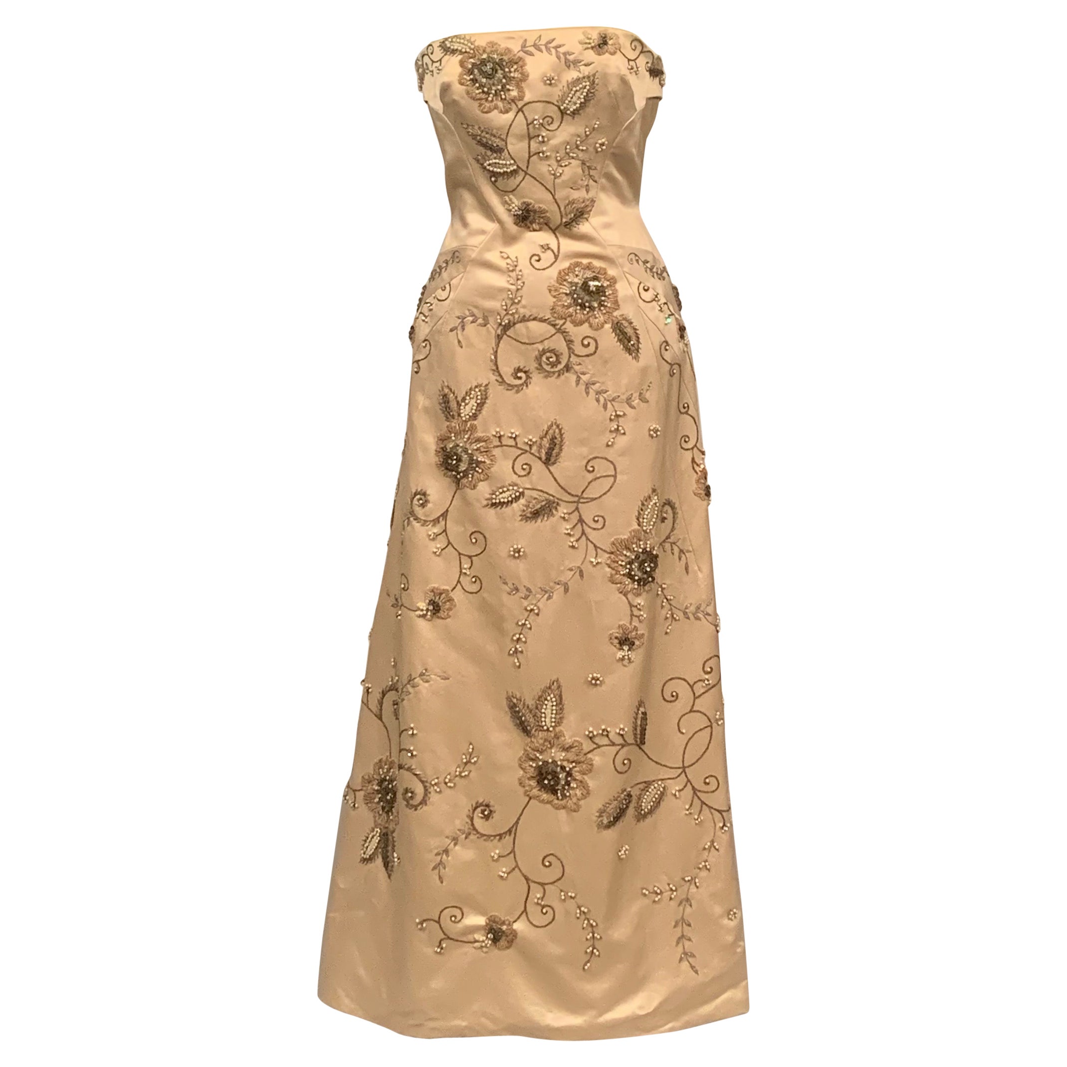Maggie Norris Couture - Abito in raso color champagne con perline e ricami e strascico