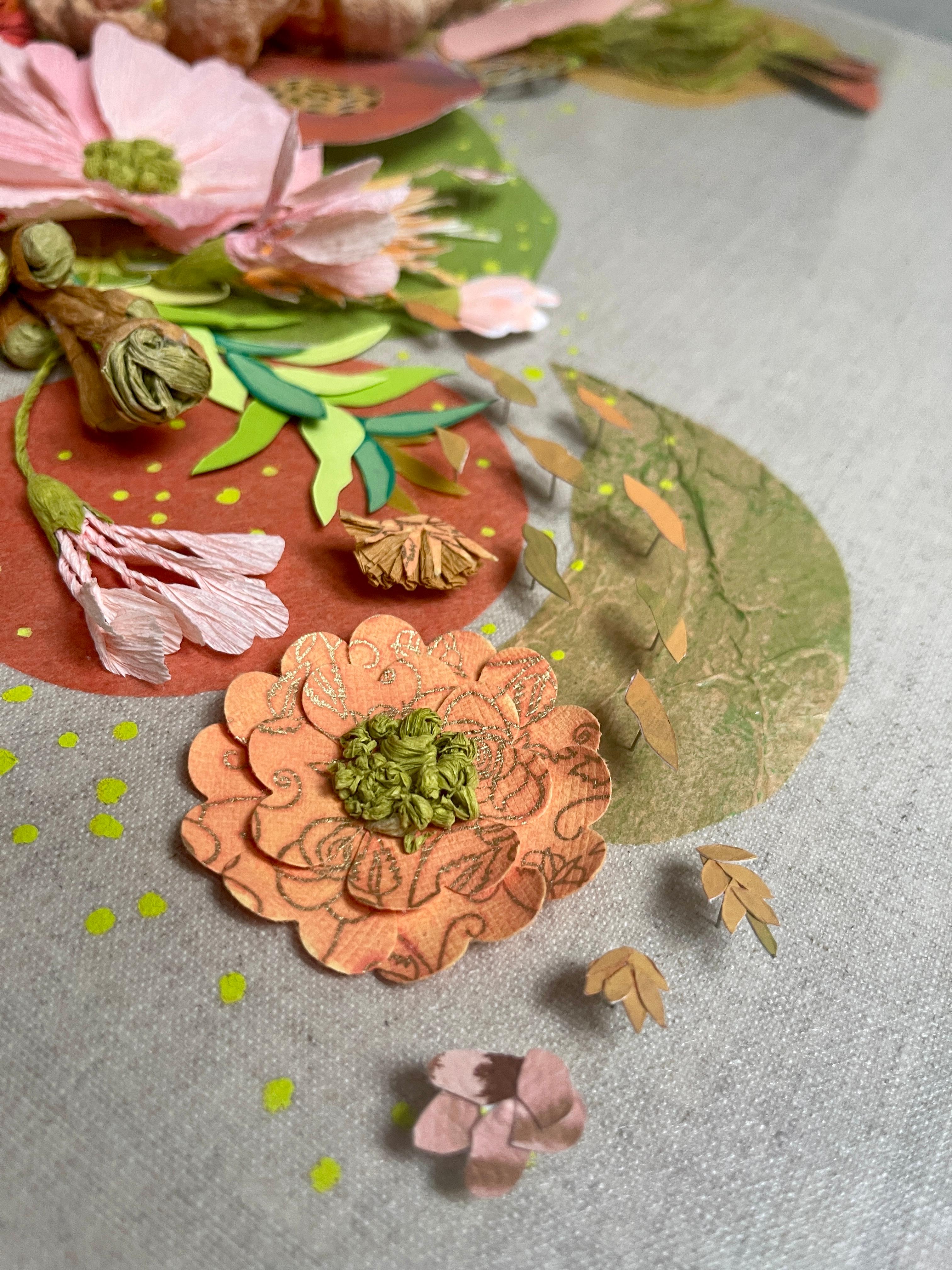 Autumnal - Scultura in rilievo di carta - Still-Life Sculpture Beige di Maggie Ramirez-Burns