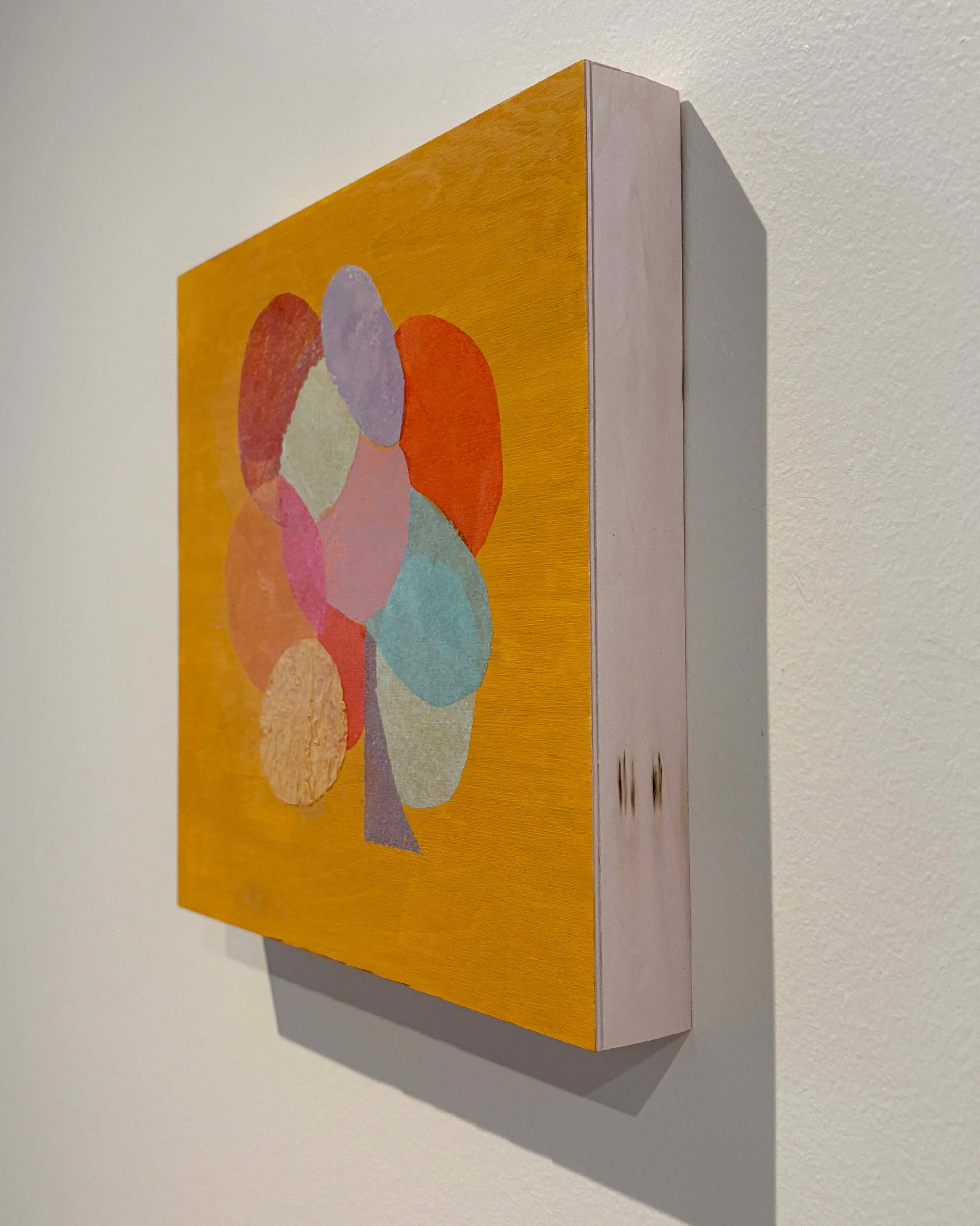 Peinture abstraite jaune, collage de papier fait à la main en vente 4