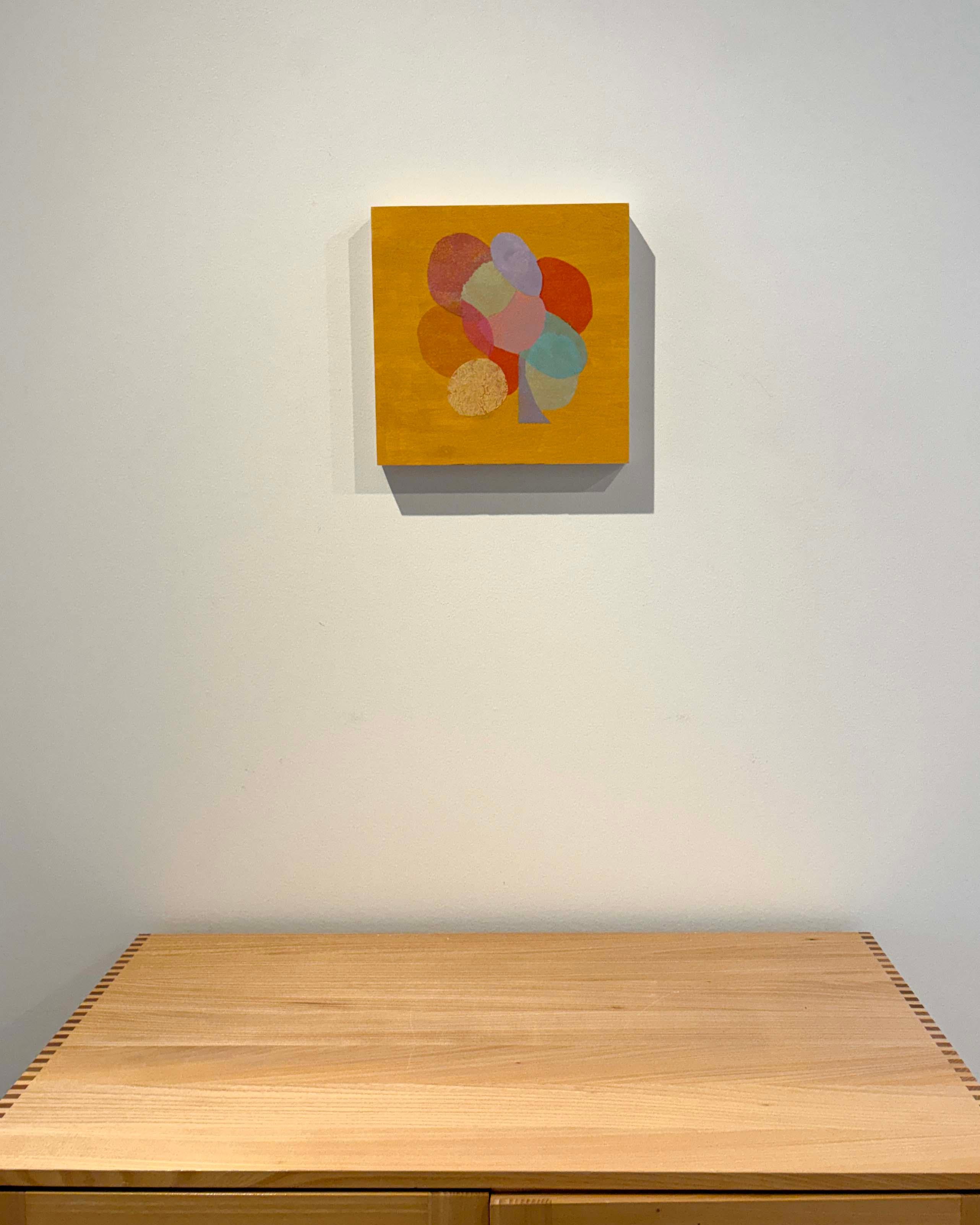 Peinture abstraite jaune, collage de papier fait à la main en vente 5