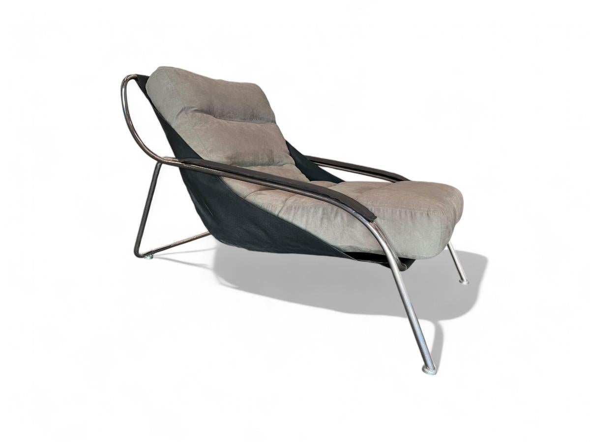 20ième siècle Fauteuil Maggiolina avec ottoman en métal et tissu par Marco Sanusso, c. 1947s en vente