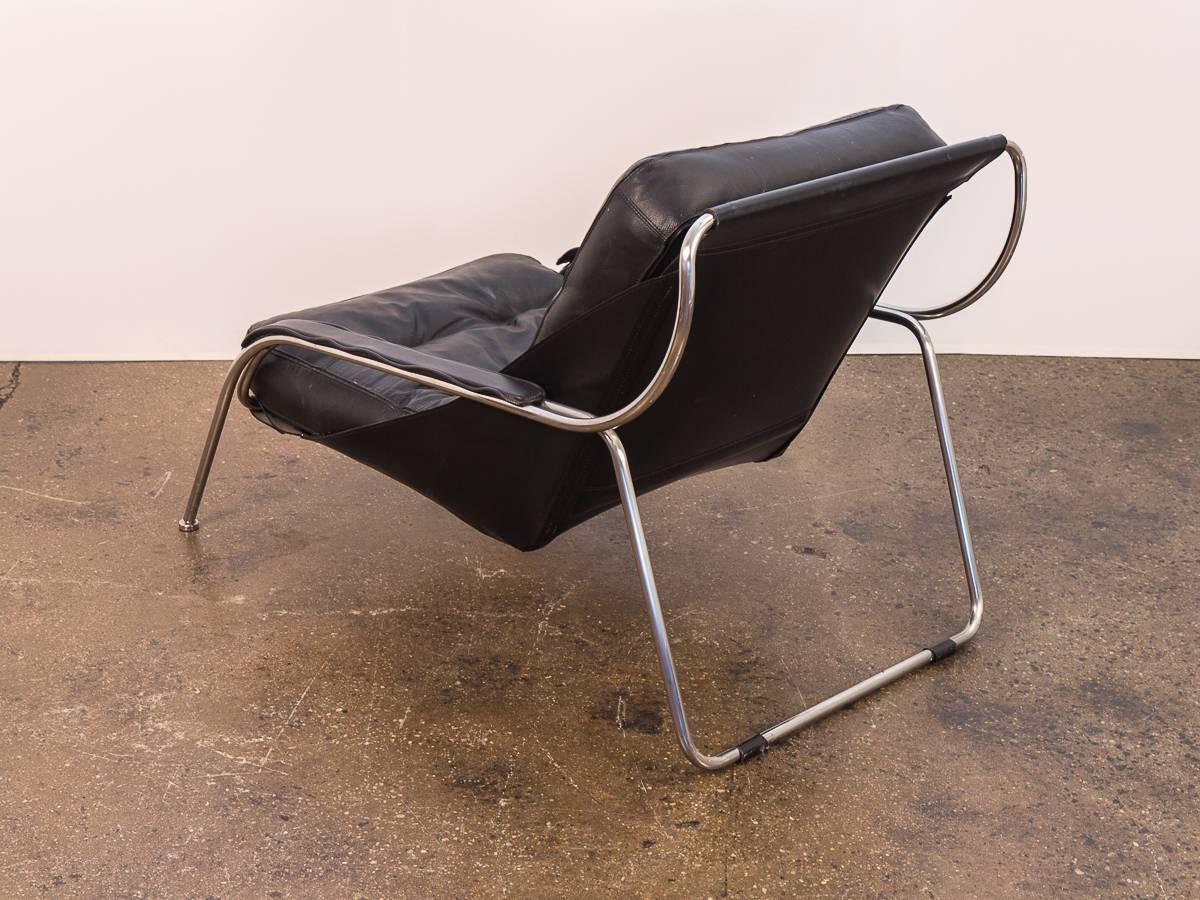 zanotta maggiolina lounge chair