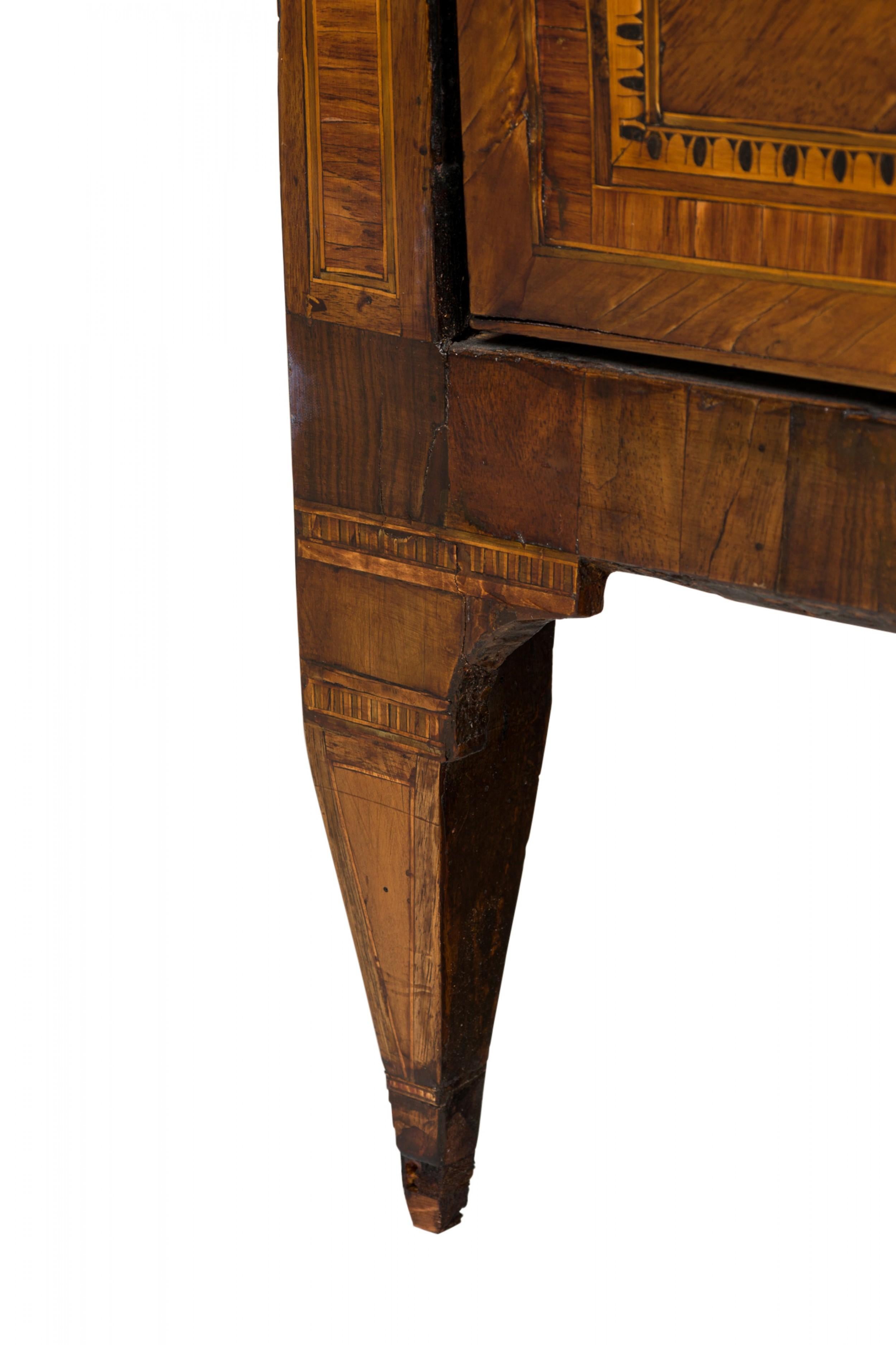 Maggiolini Italienische neoklassizistische Kommode mit 3 Schubladen und Intarsien, Maggiolini im Angebot 8