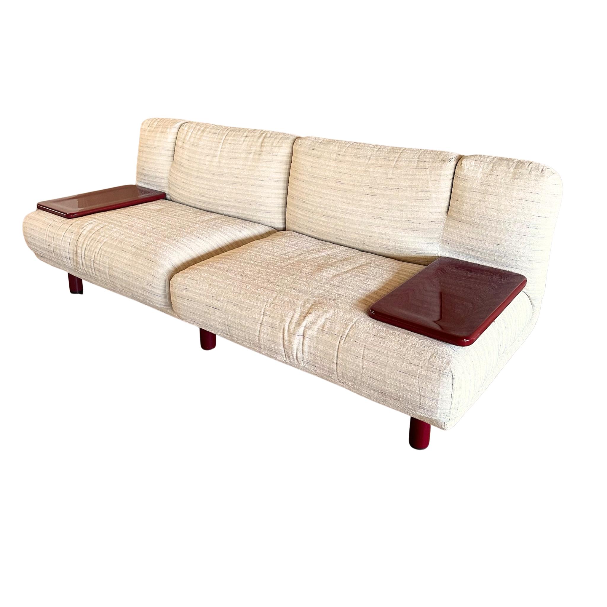 Post-Modern ‘Magia’ Sofa by Bacci and Mazzoni for Giovanetti, Italy, 1980s For Sale